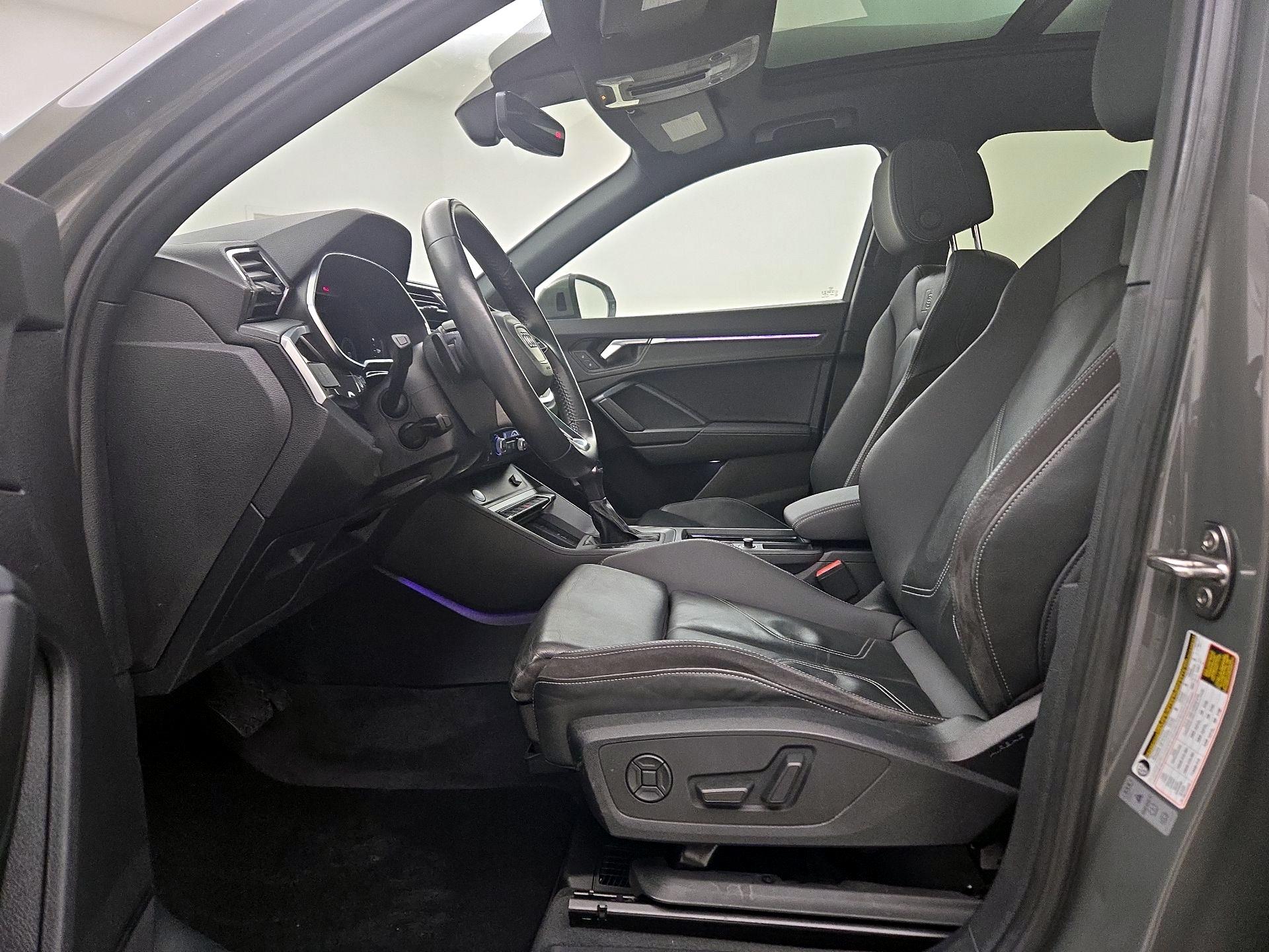 Thumbnail: 2019 Audi Q3 - 11