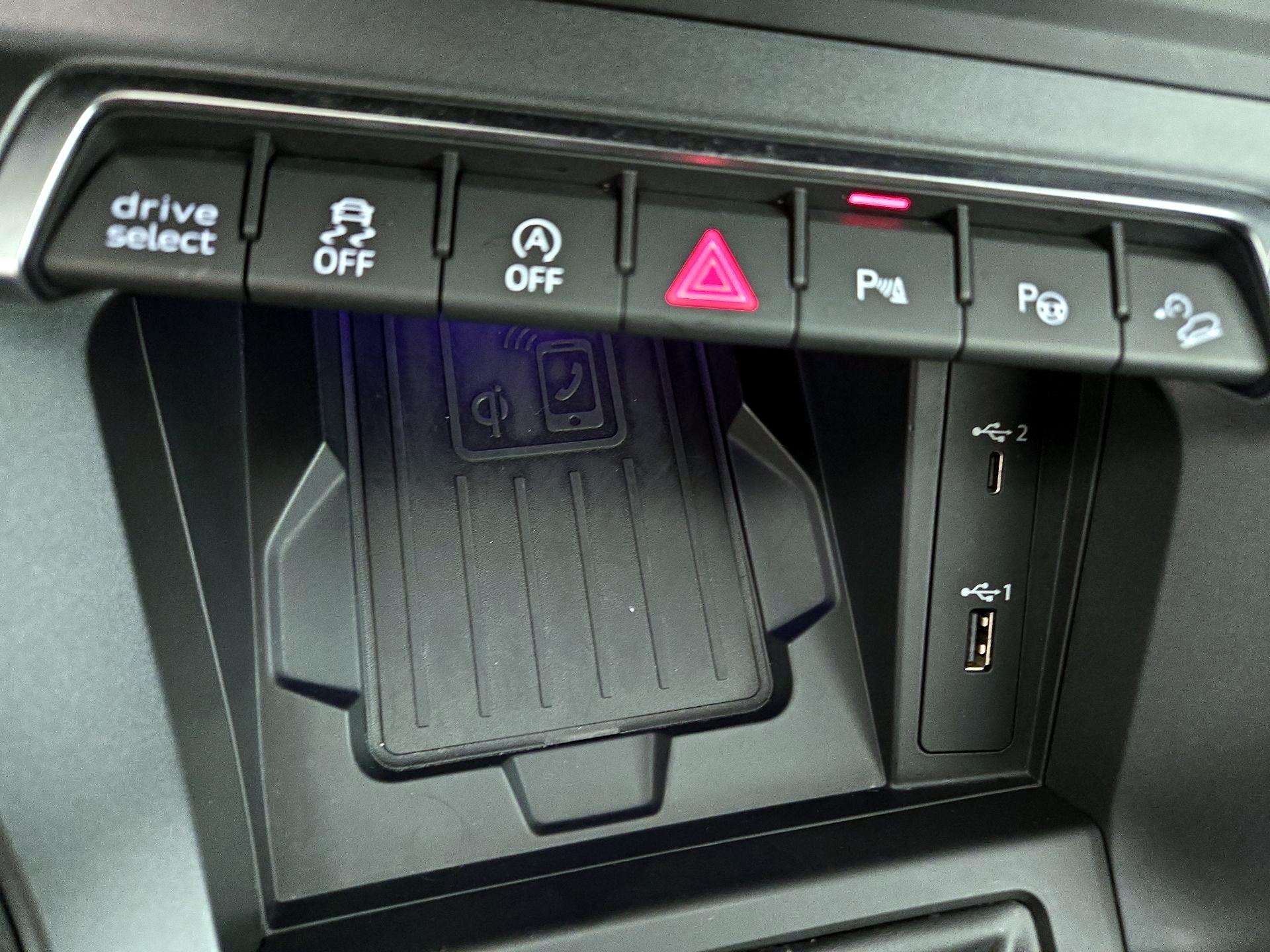 Thumbnail: 2019 Audi Q3 - 18