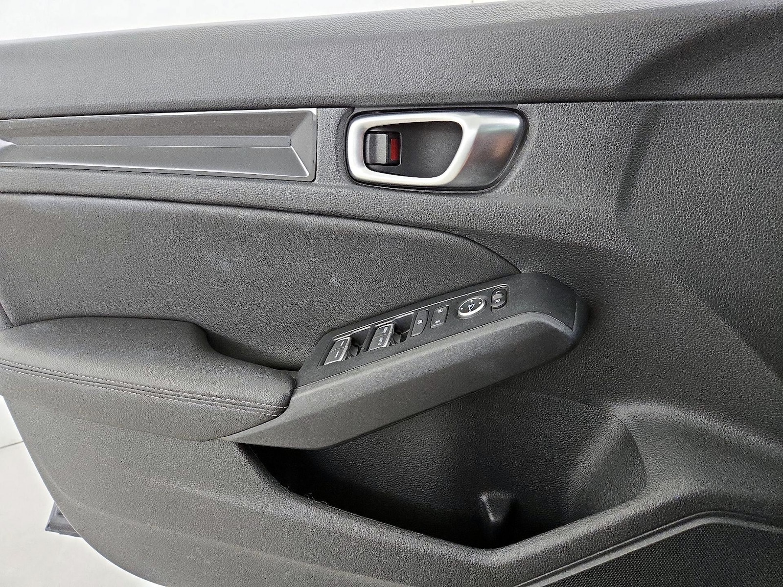 2024 Honda Civic Hatchback EX-L - Photo 13