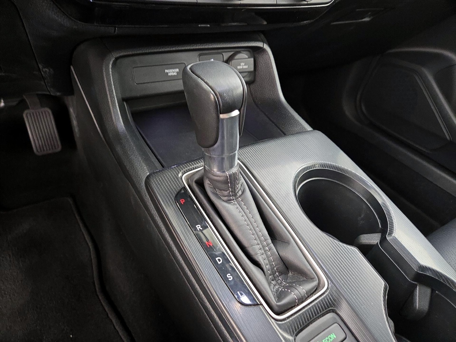 2024 Honda Civic Hatchback EX-L - Photo 18