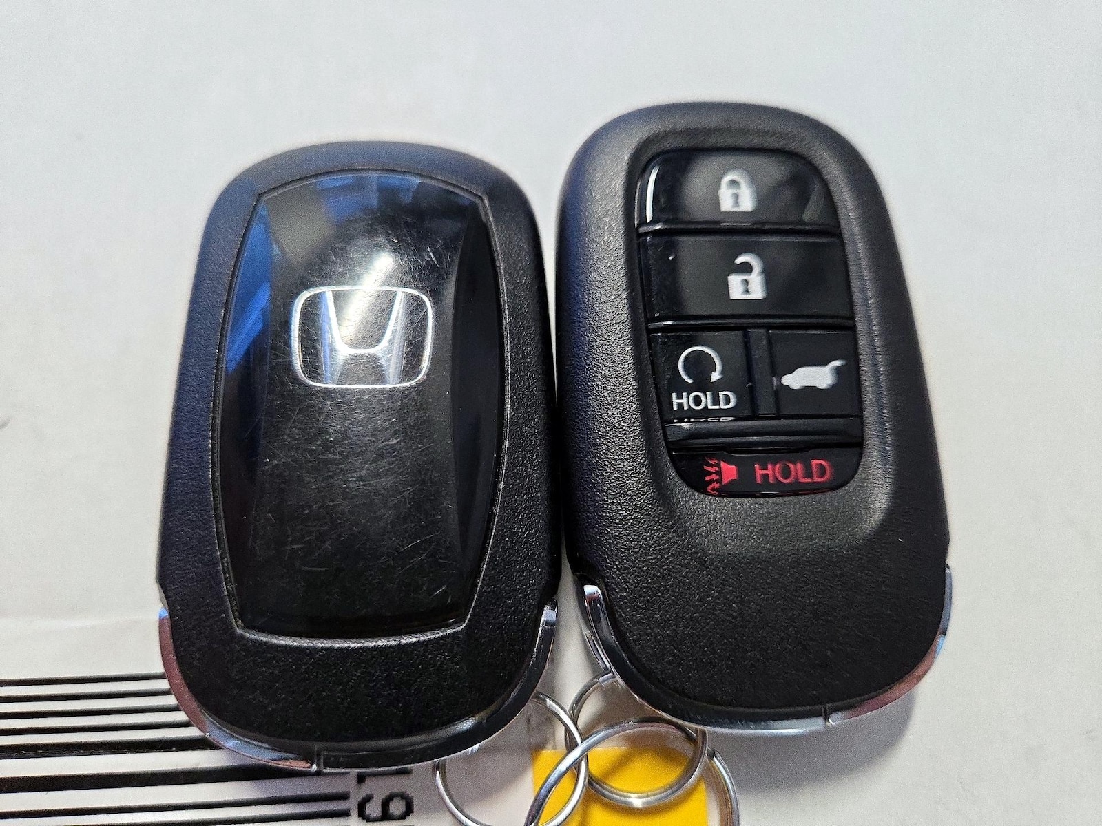2024 Honda Civic Hatchback EX-L - Photo 24