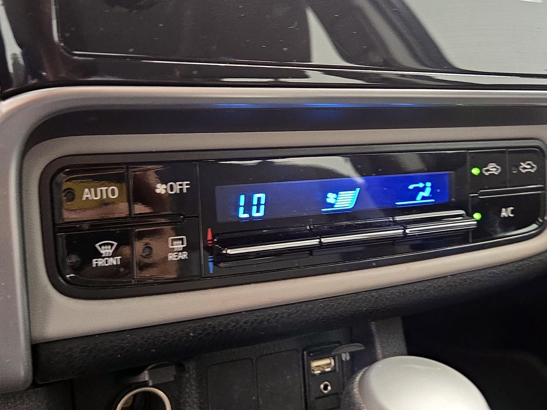 Thumbnail: 2019 Toyota Corolla - 16