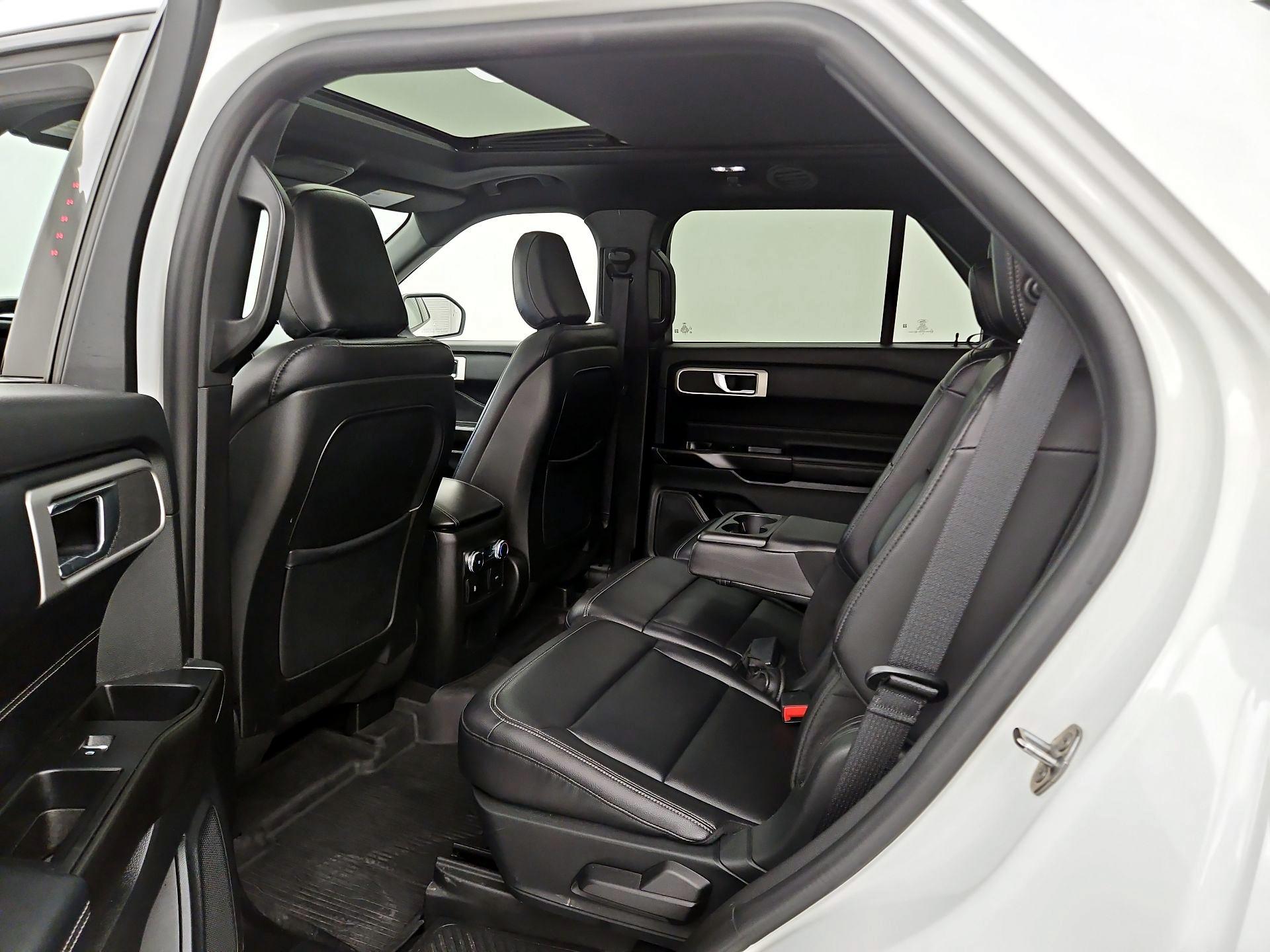 Thumbnail: 2020 Ford Explorer - 20
