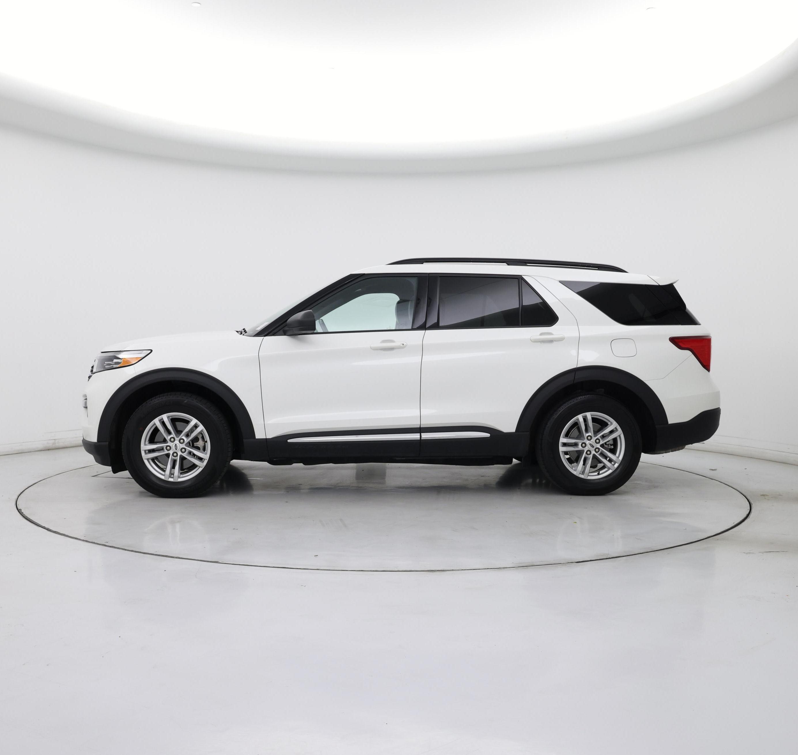 Thumbnail: 2020 Ford Explorer - 3
