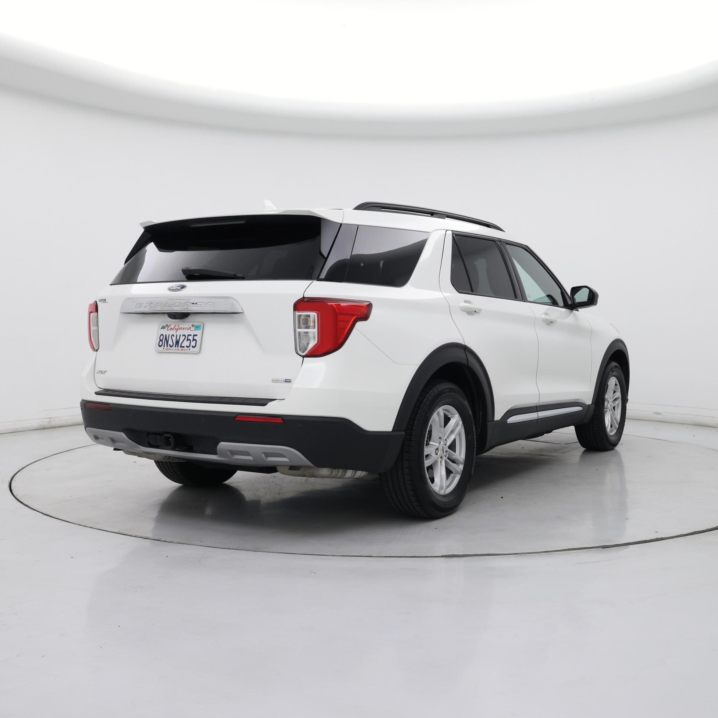 Thumbnail: 2020 Ford Explorer - 8