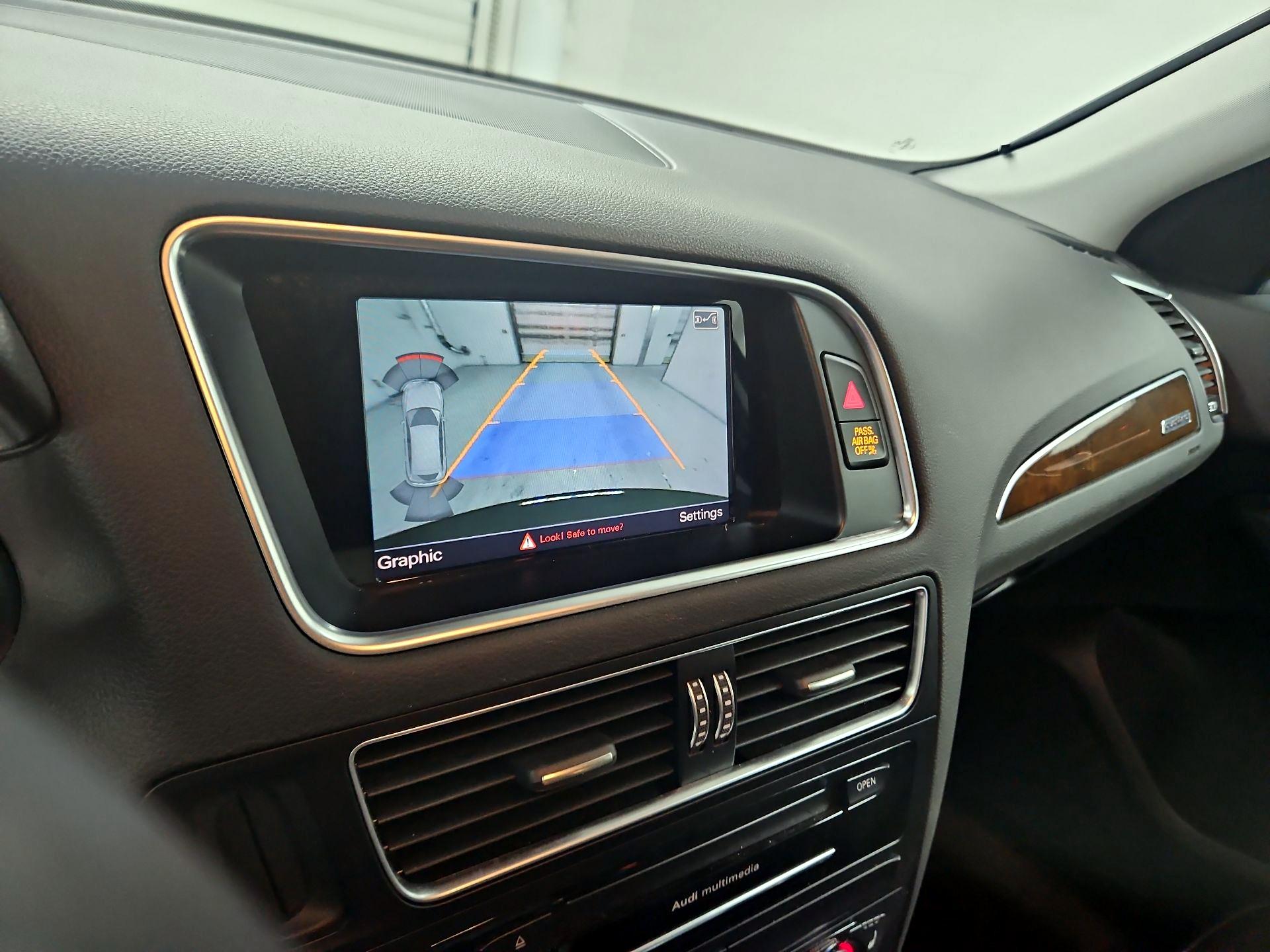 Thumbnail: 2015 Audi Q5 - 15