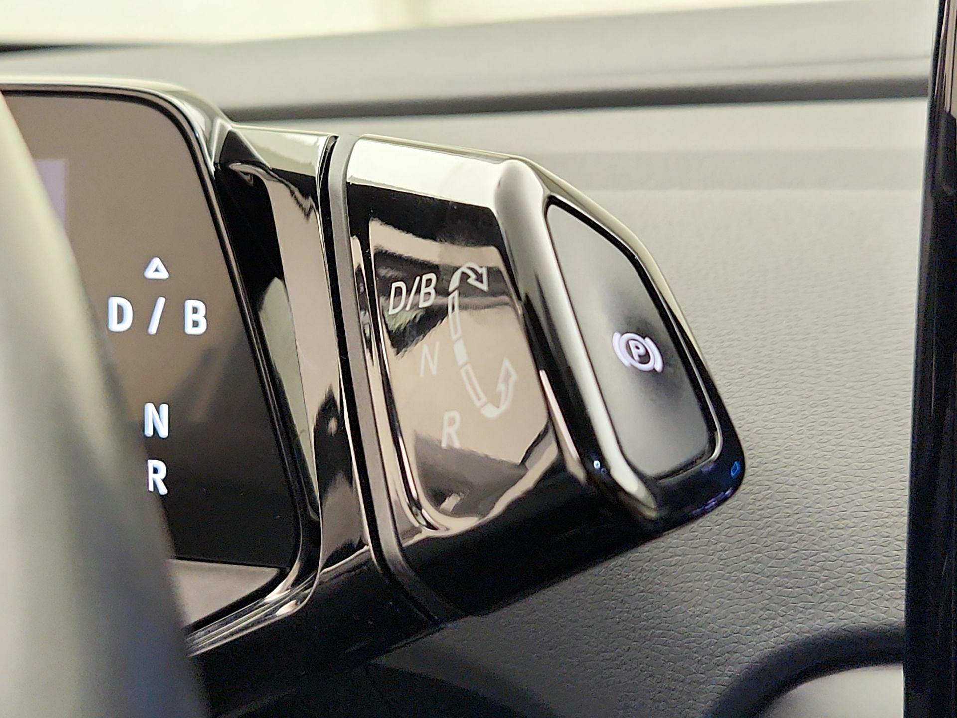 Thumbnail: 2021 Volkswagen ID.4 - 18