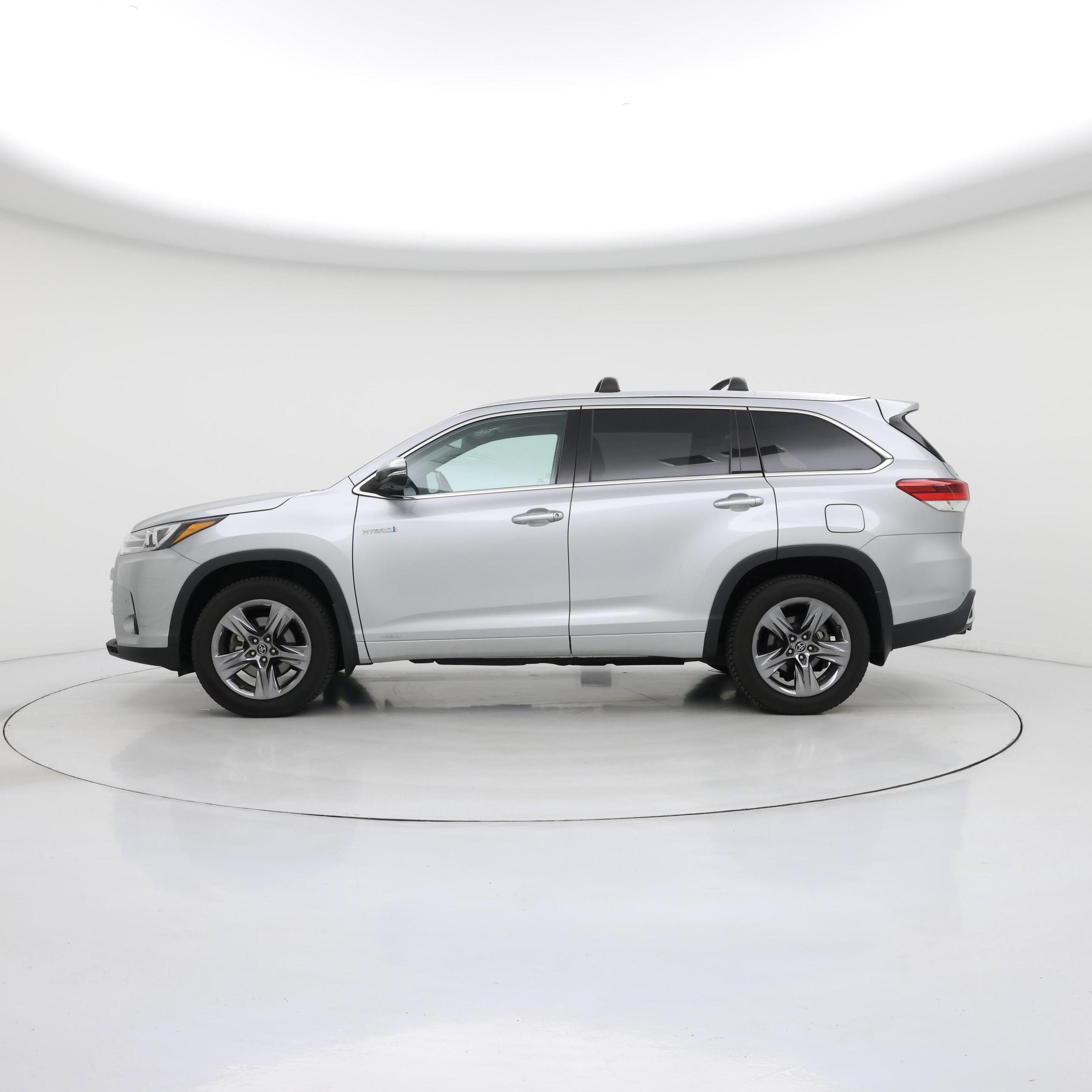 Thumbnail: 2019 Toyota Highlander - 3
