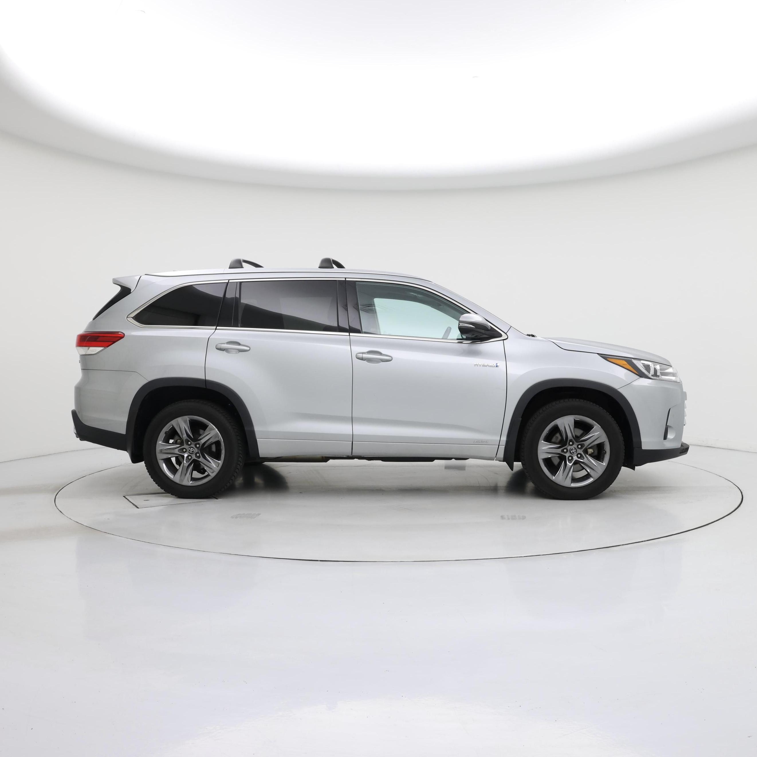 Thumbnail: 2019 Toyota Highlander - 7
