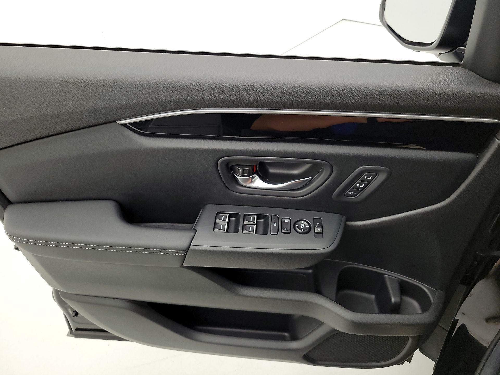 Thumbnail: 2025 Honda Pilot - 12