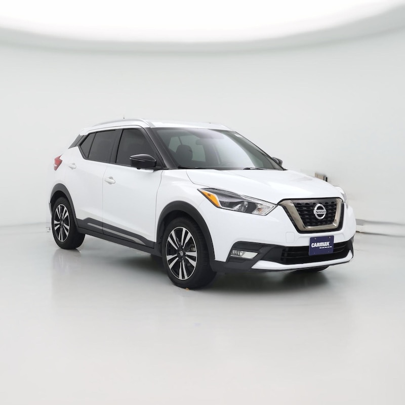 2019 Nissan Kicks SR