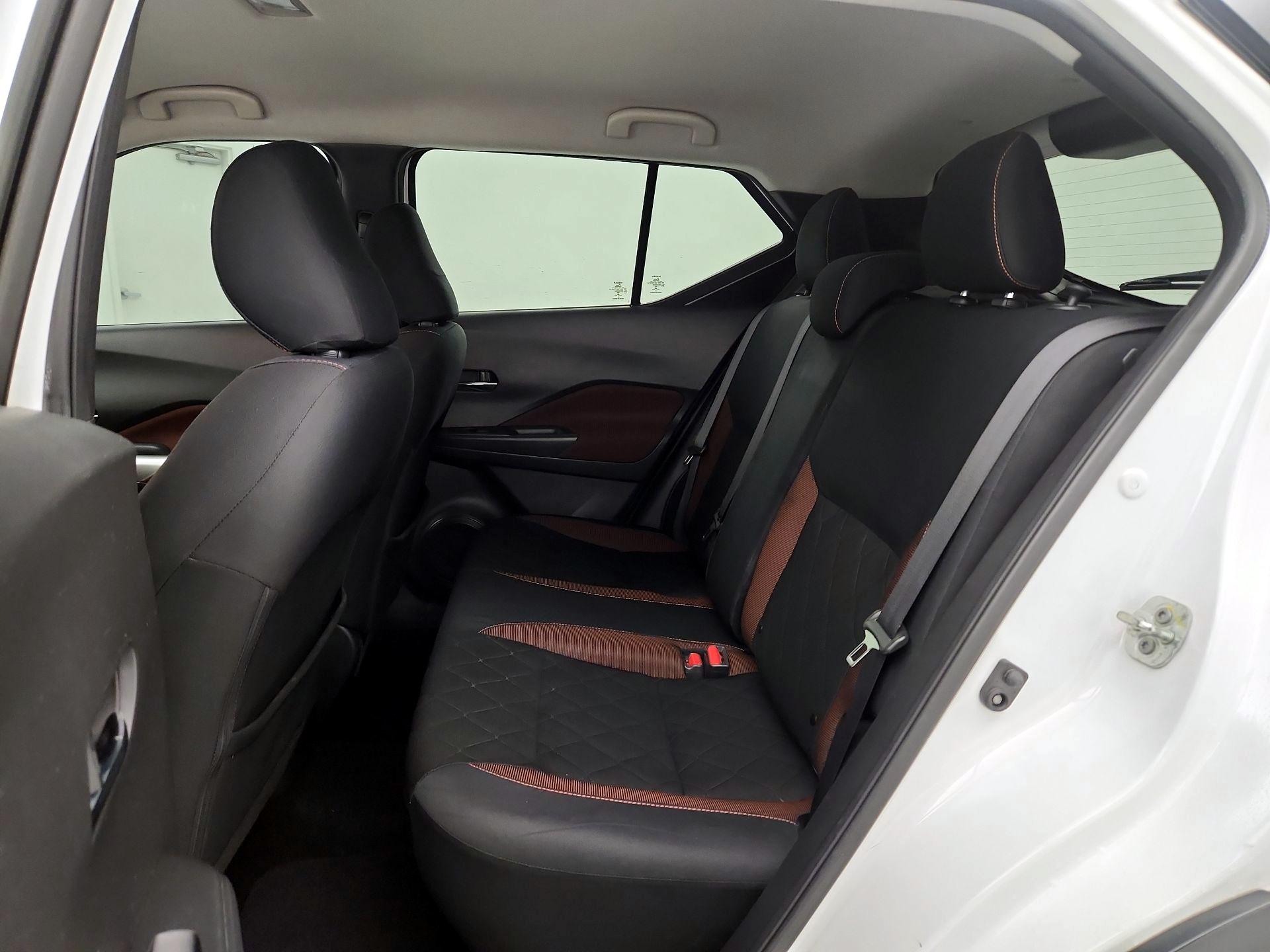 Thumbnail: 2019 Nissan Kicks - 19