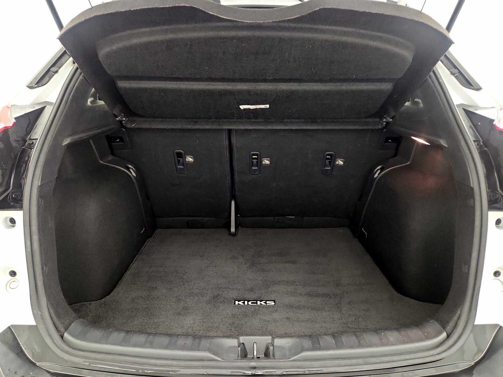 Thumbnail: 2019 Nissan Kicks - 20