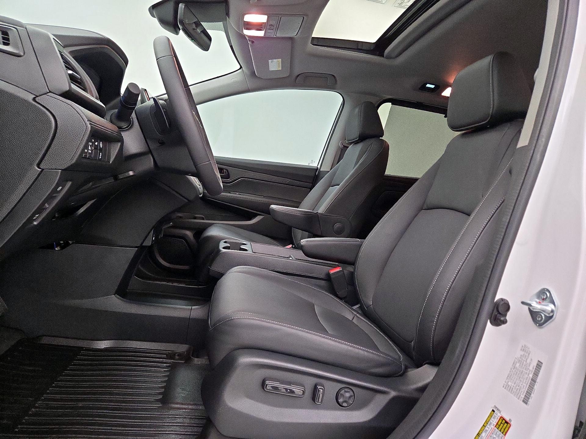 Thumbnail: 2024 Honda Odyssey - 11