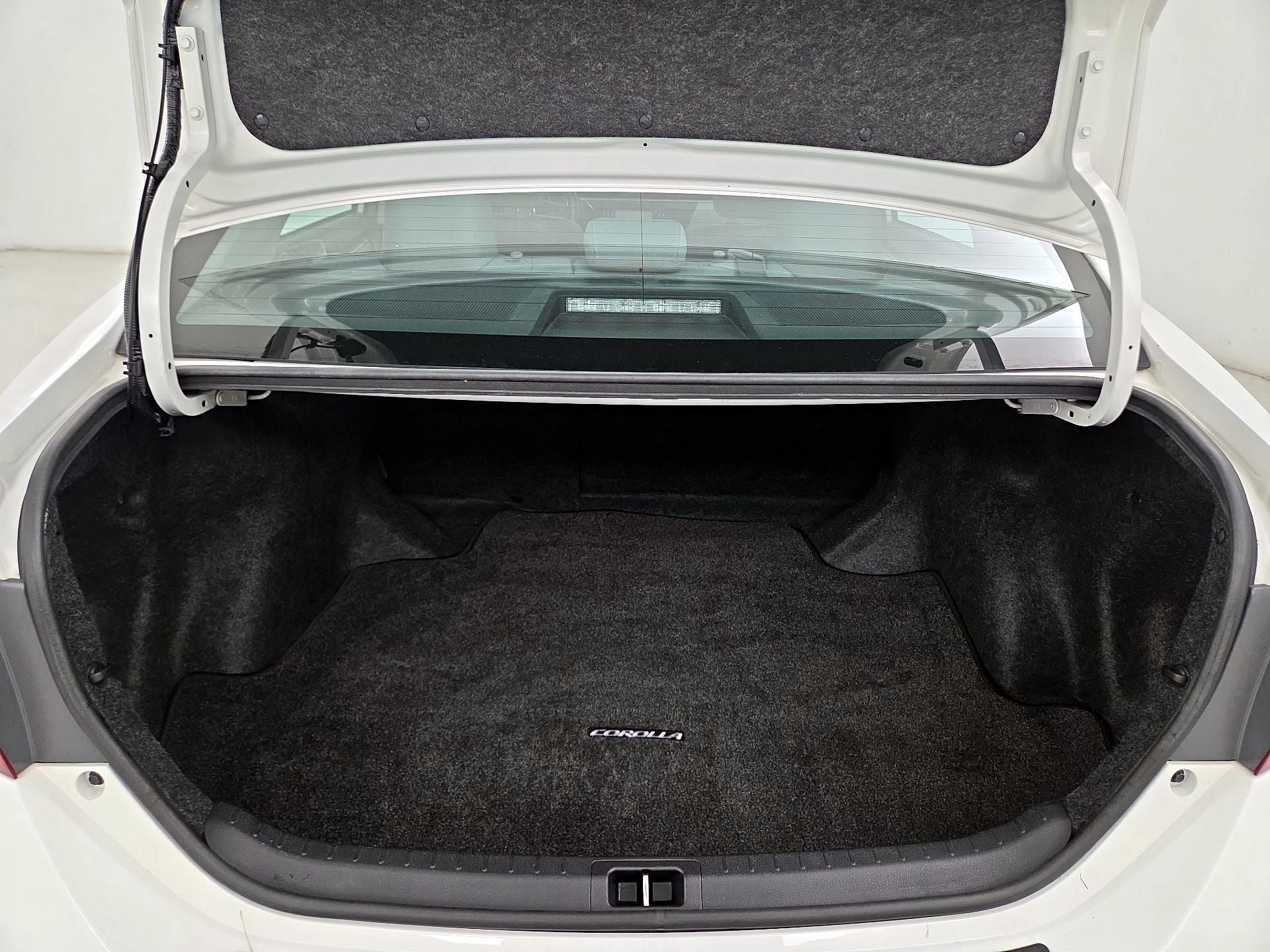 Thumbnail: 2014 Toyota Corolla - 20