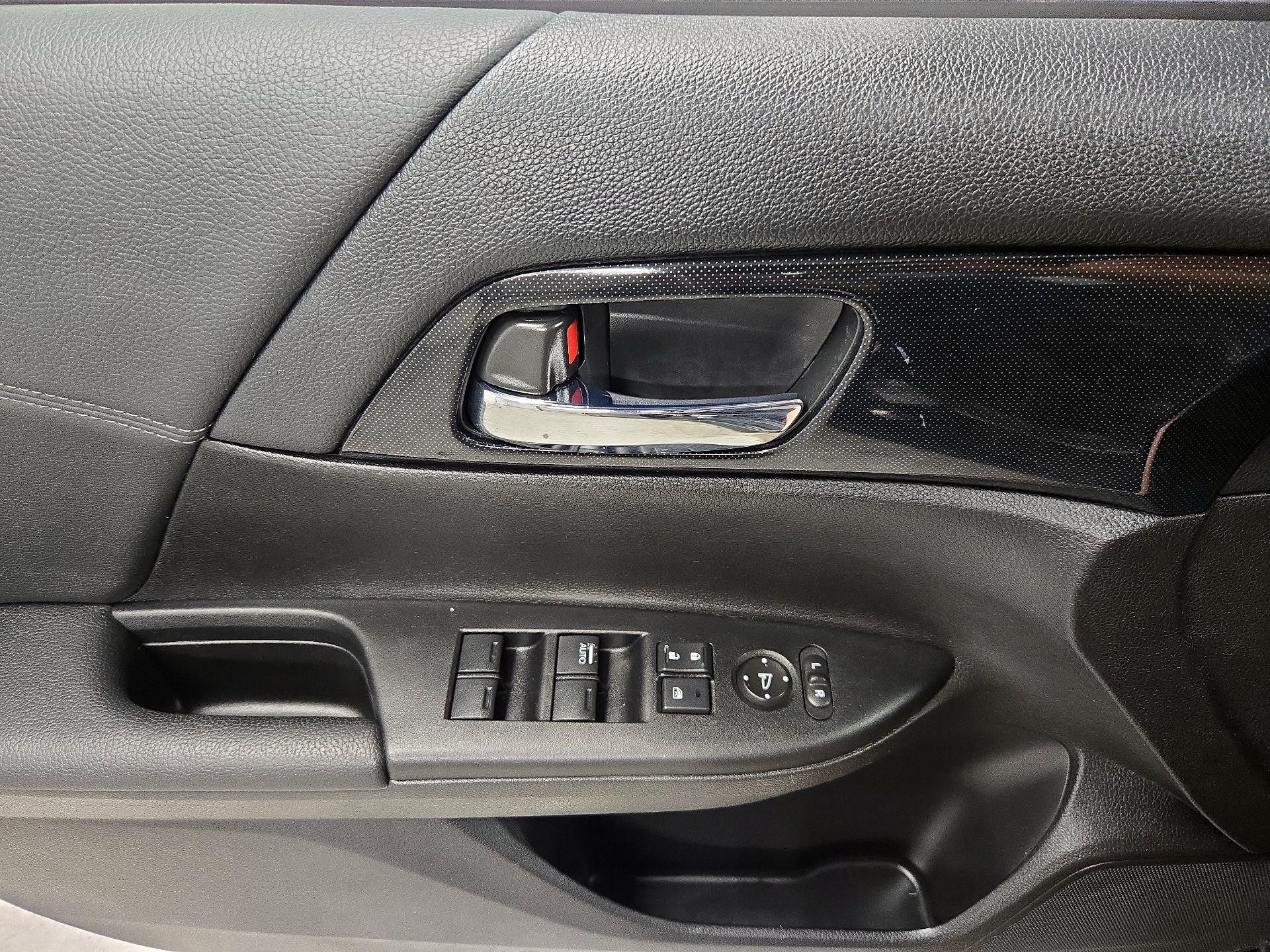 Thumbnail: 2015 Honda Accord - 12
