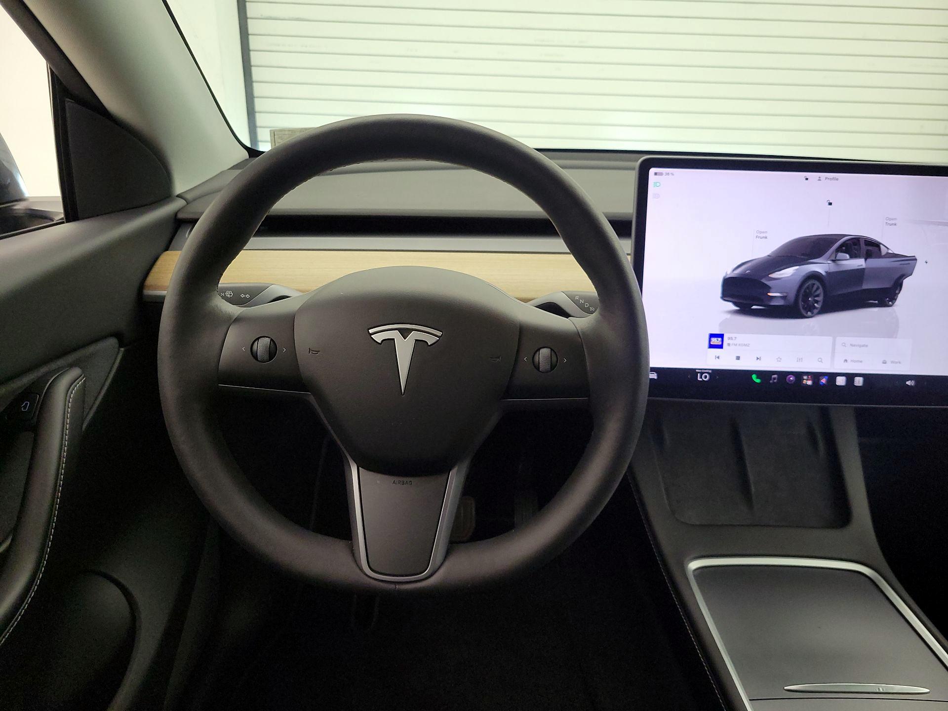 Thumbnail: 2022 Tesla Model Y - 10