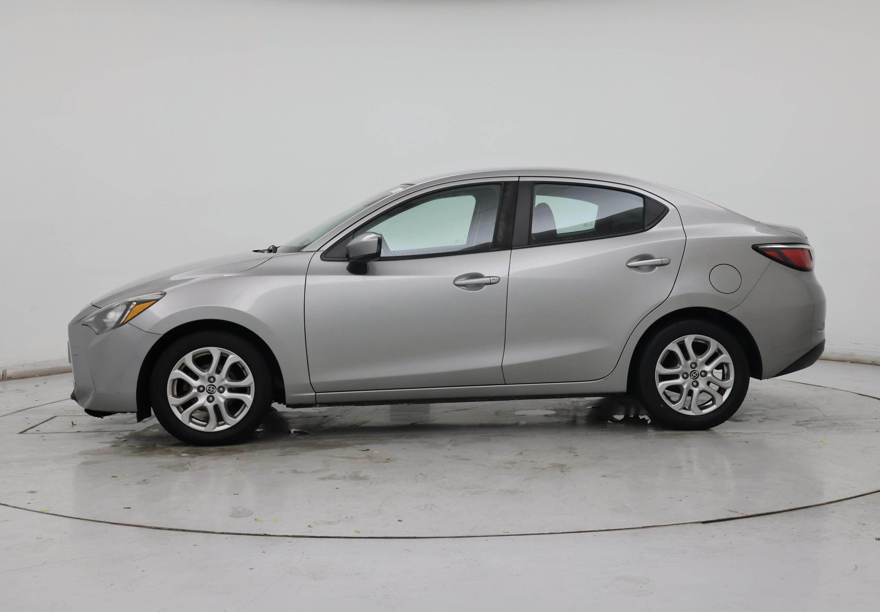 Thumbnail: 2016 Scion iA - 3