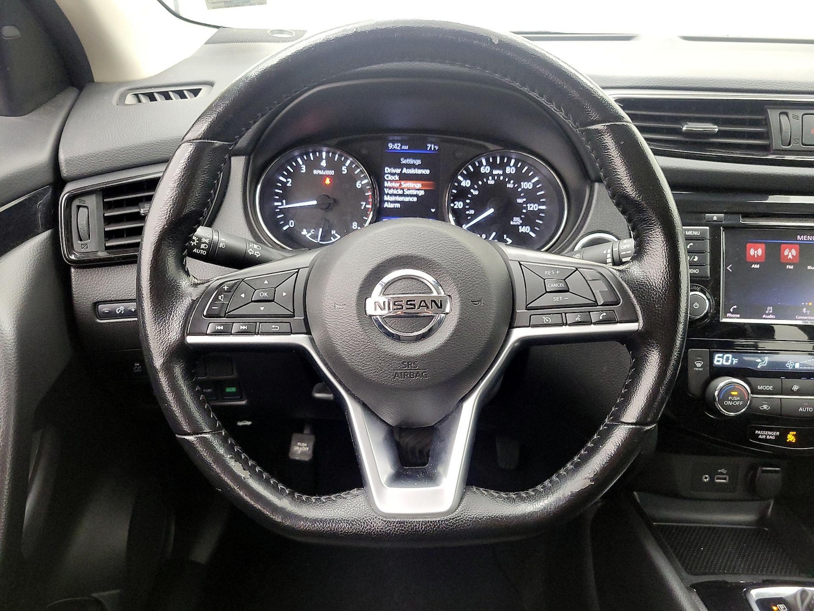 2020 Nissan Rogue Sport SV - Photo 11