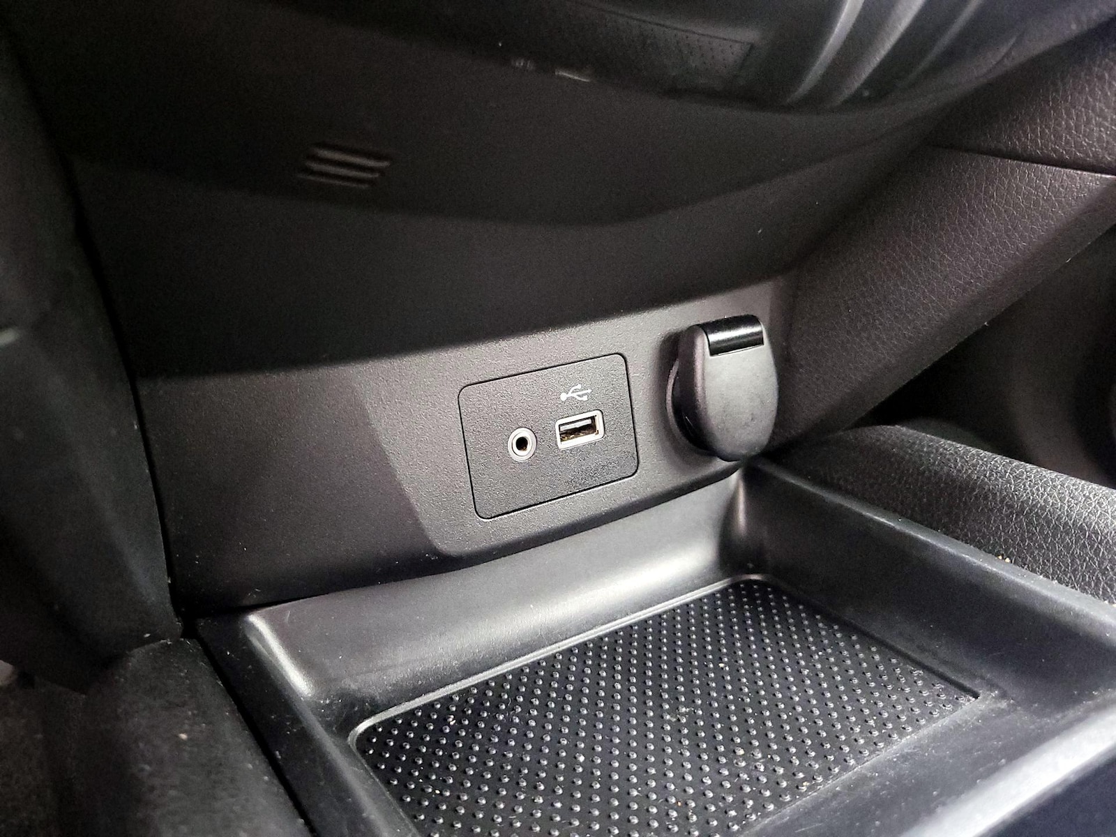 2020 Nissan Rogue Sport SV - Photo 19