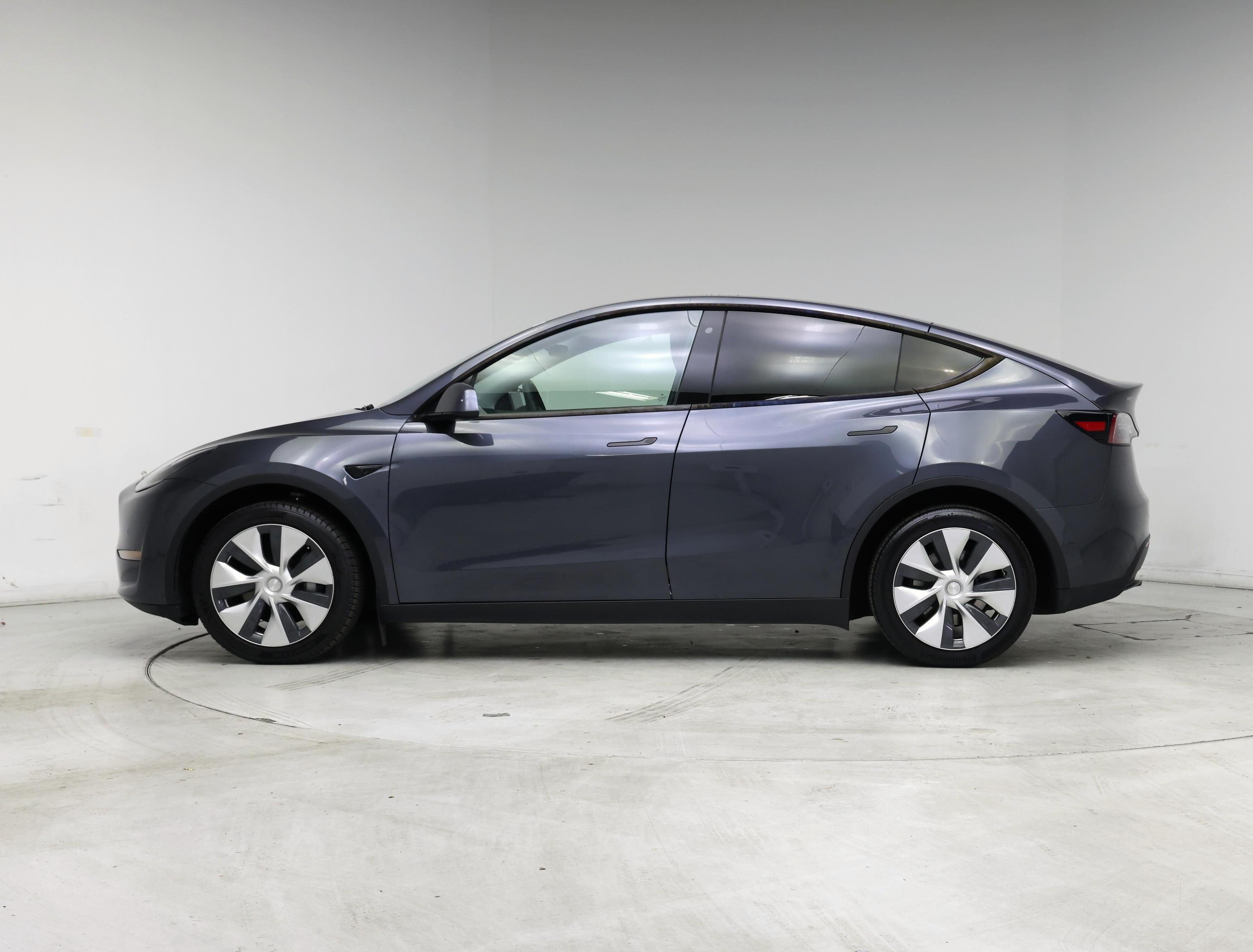 Thumbnail: 2020 Tesla Model Y - 3