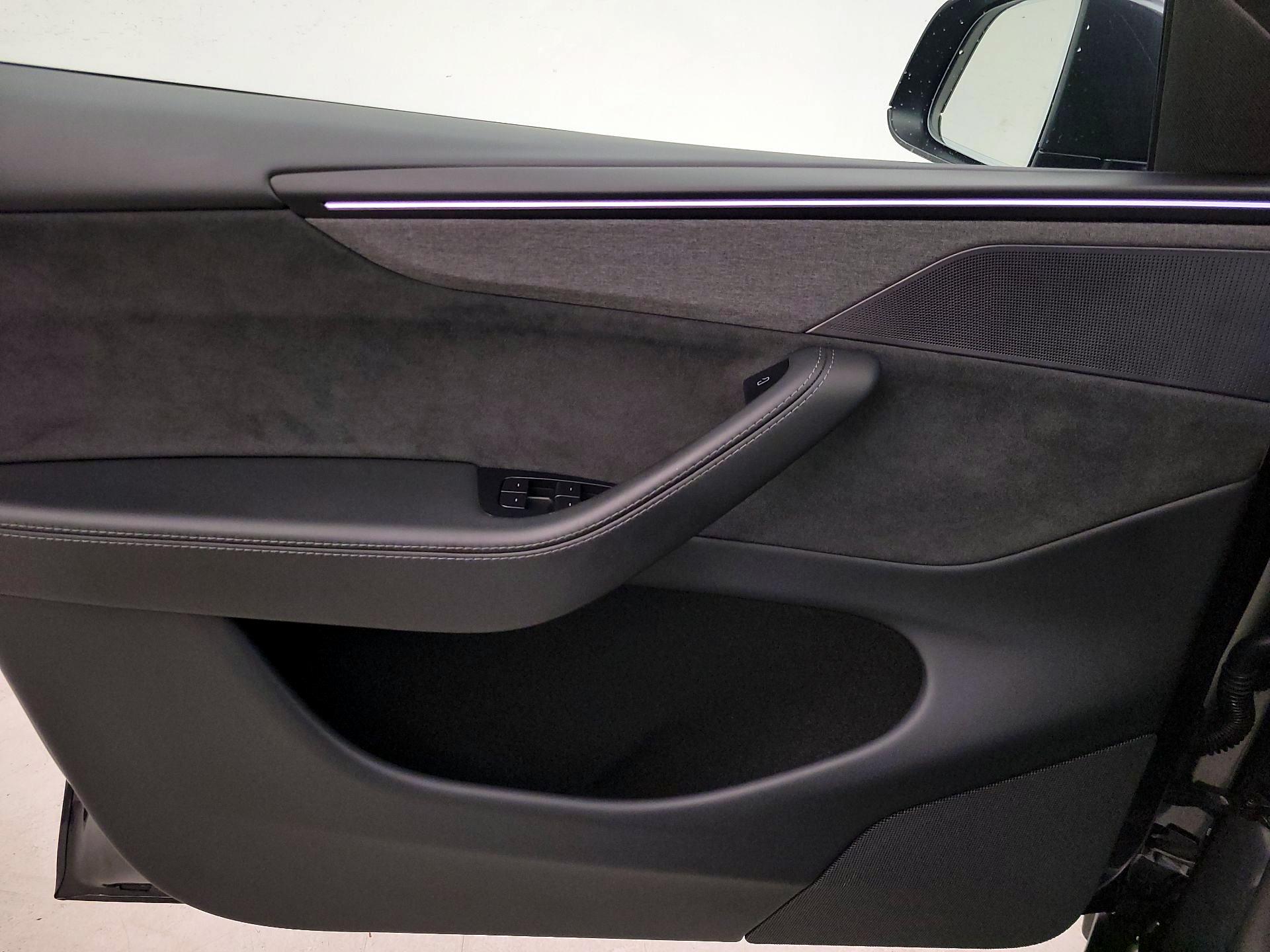 Thumbnail: 2026 Tesla Model Y - 12