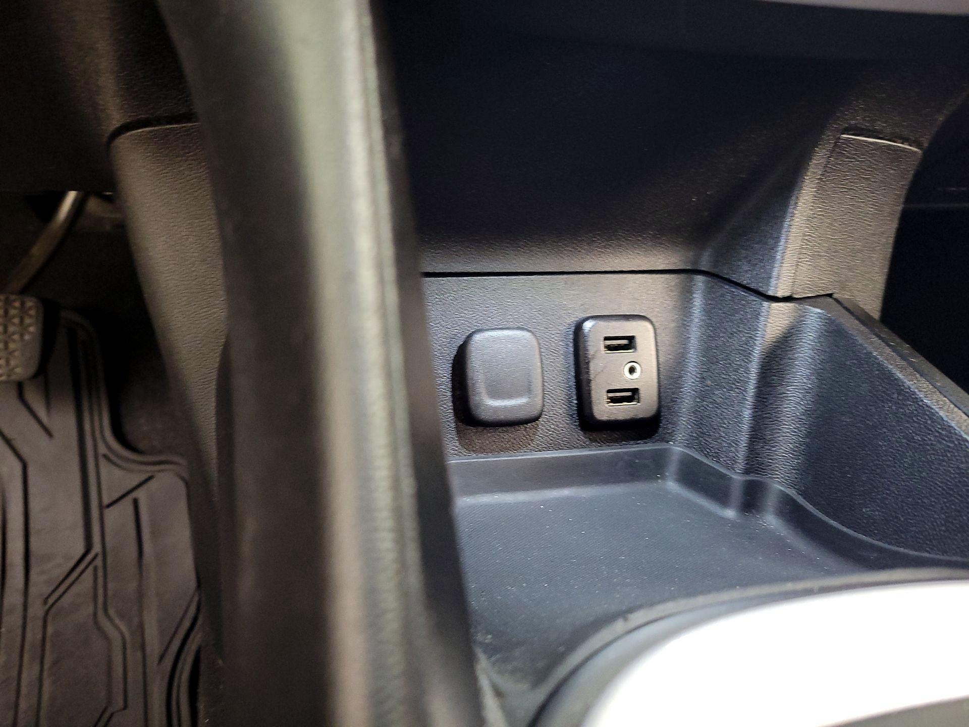 Thumbnail: 2017 Chevrolet Volt - 18