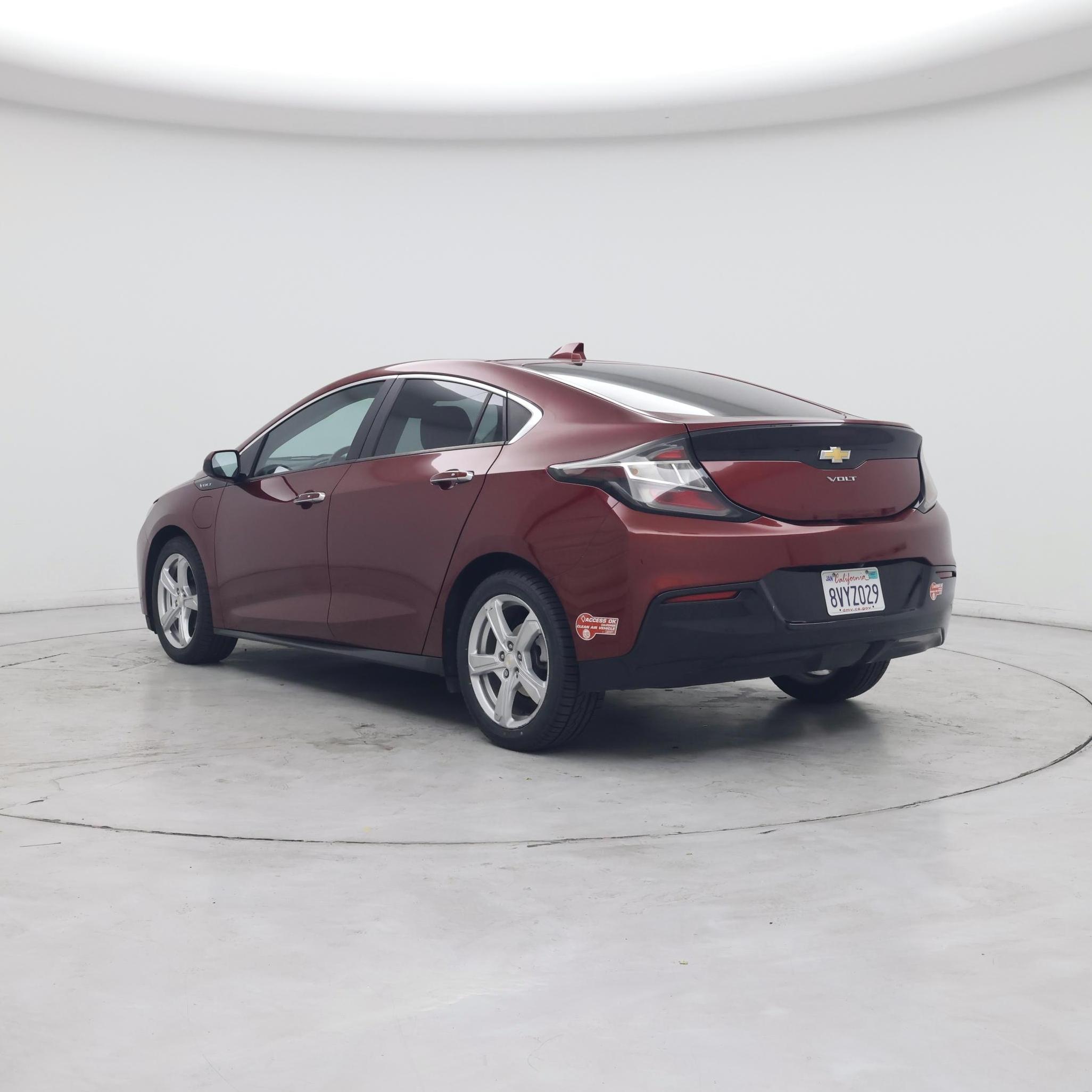 Thumbnail: 2017 Chevrolet Volt - 2