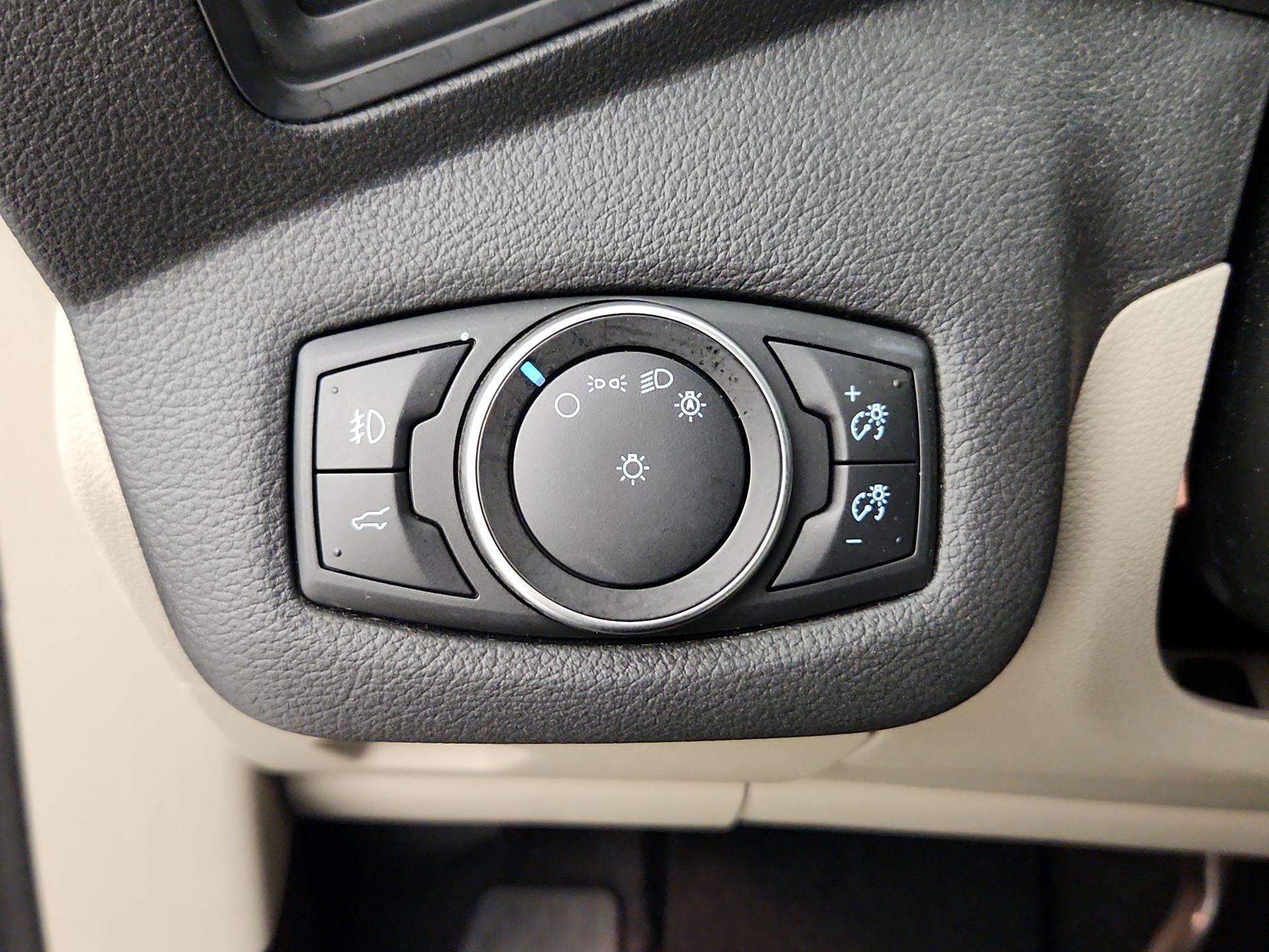 Thumbnail: 2017 Ford Escape - 13