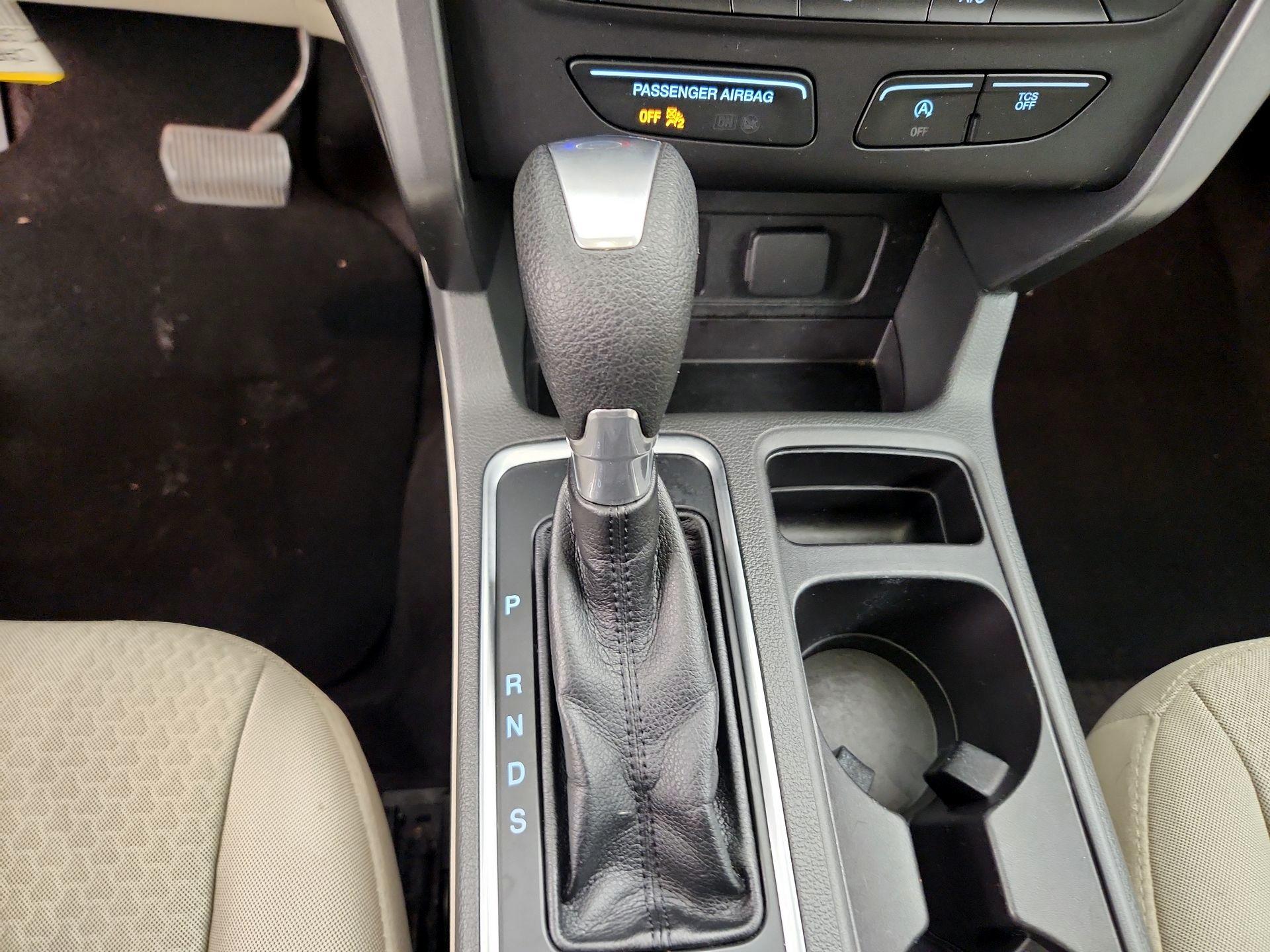 Thumbnail: 2017 Ford Escape - 17