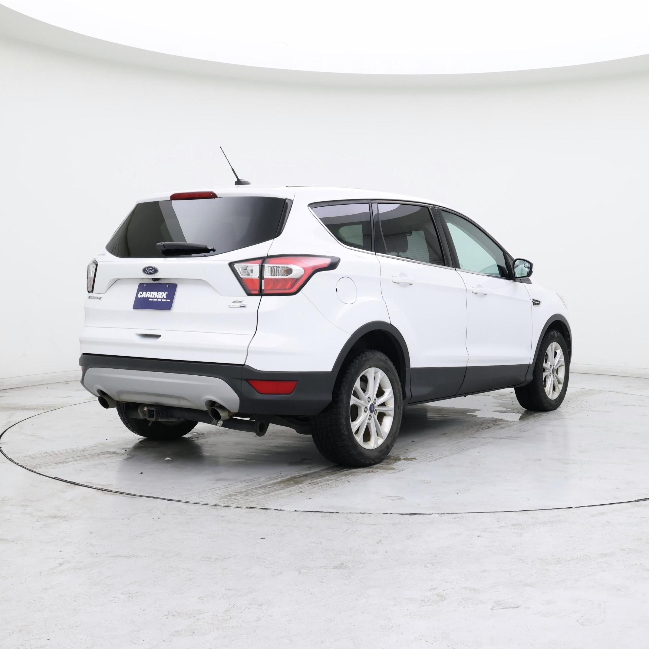 Thumbnail: 2017 Ford Escape - 8