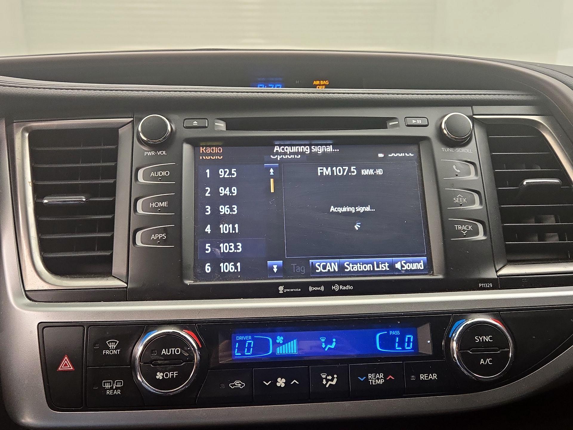 Thumbnail: 2017 Toyota Highlander - 15