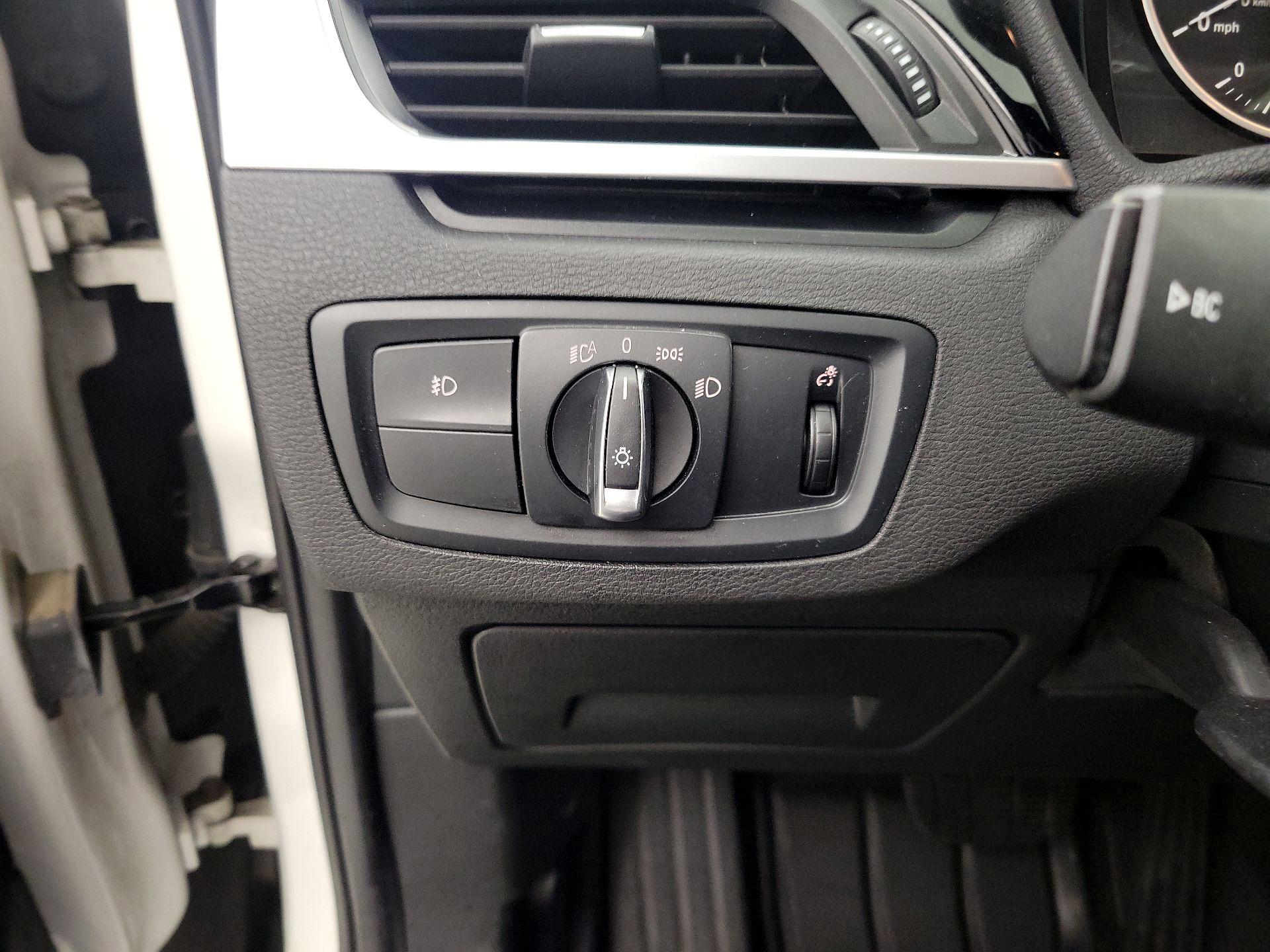 Thumbnail: 2016 BMW X1 - 13
