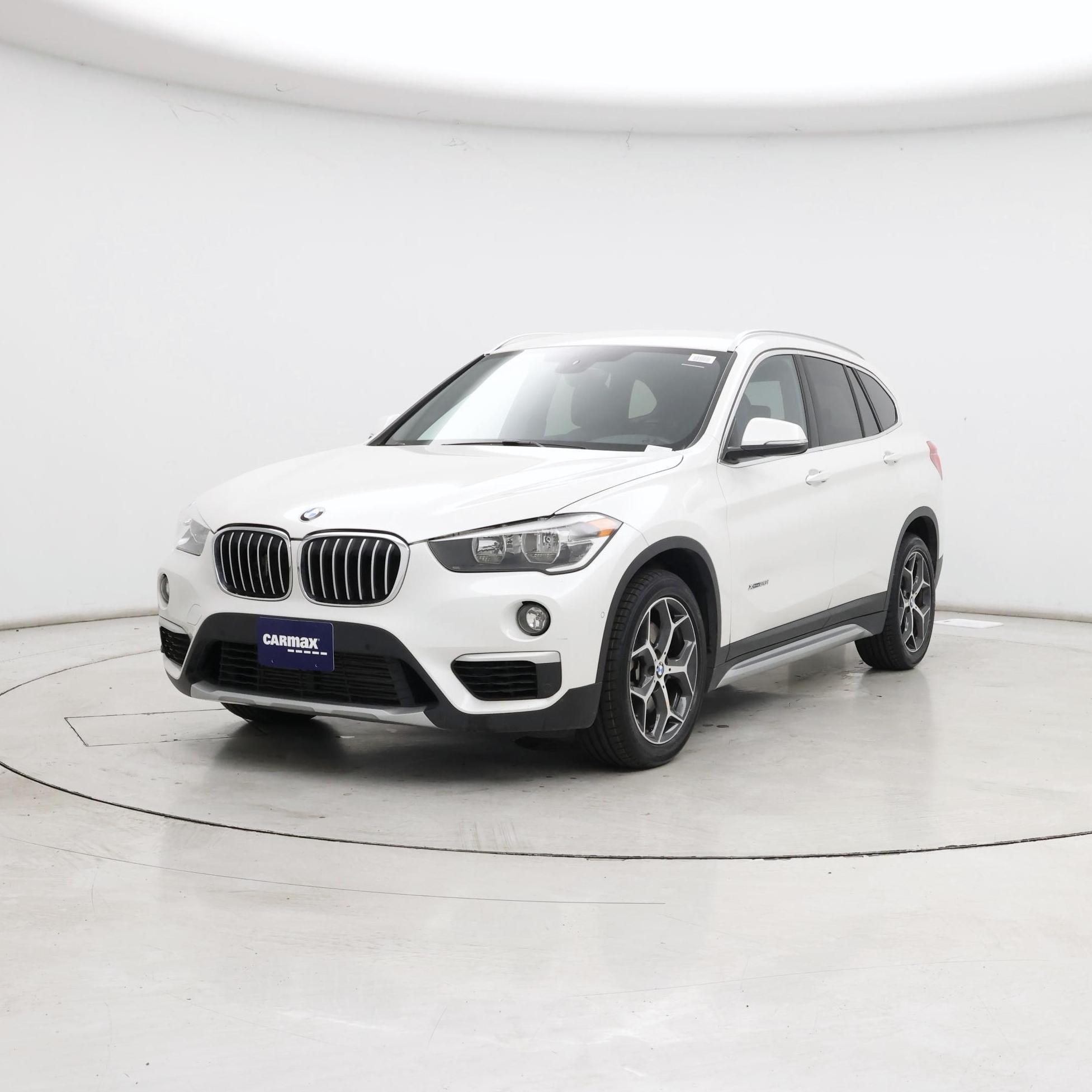 Thumbnail: 2016 BMW X1 - 4