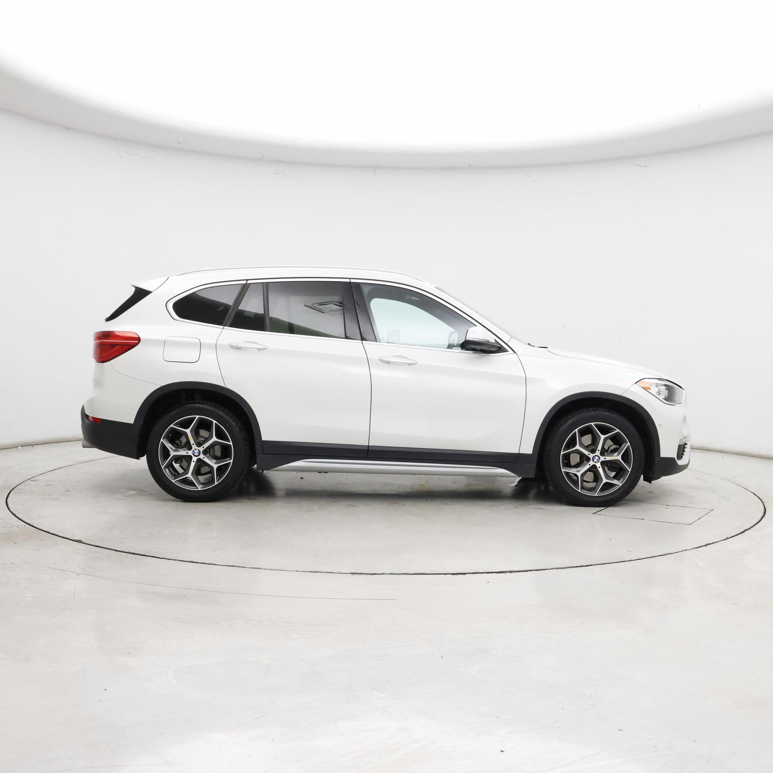 Thumbnail: 2016 BMW X1 - 7