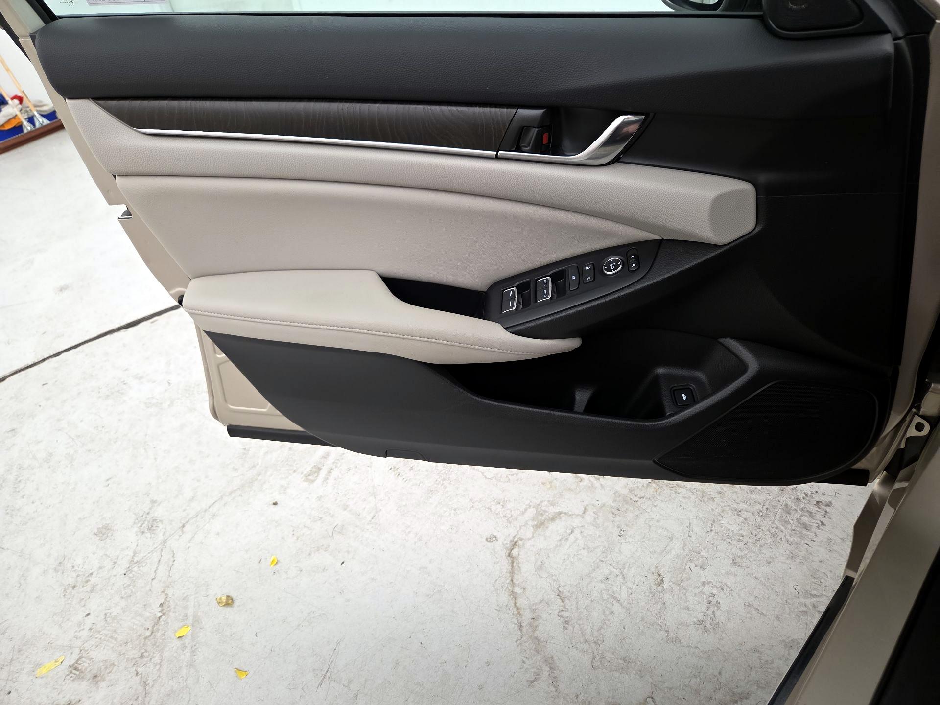 Thumbnail: 2020 Honda Accord - 12