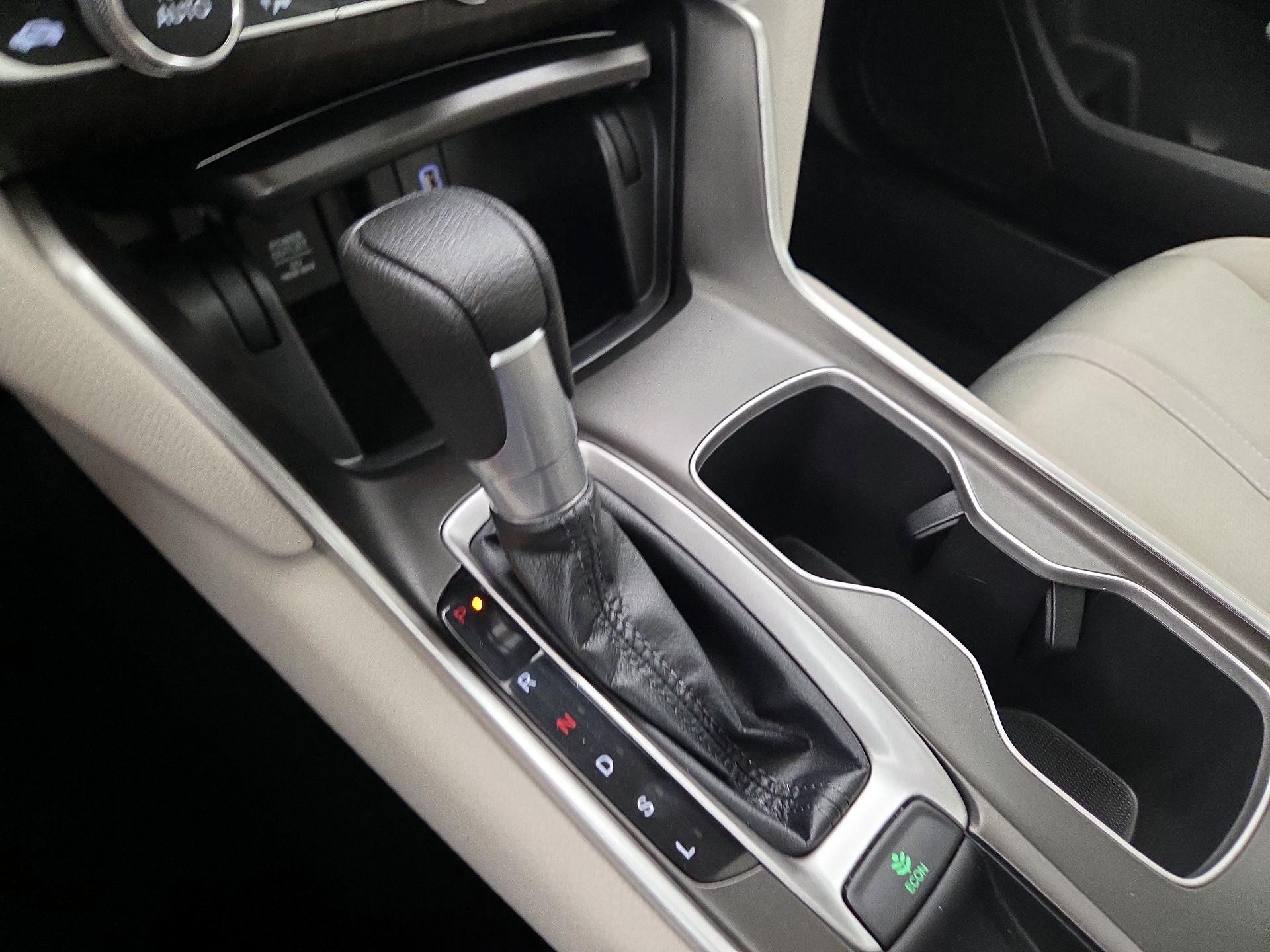 Thumbnail: 2020 Honda Accord - 17