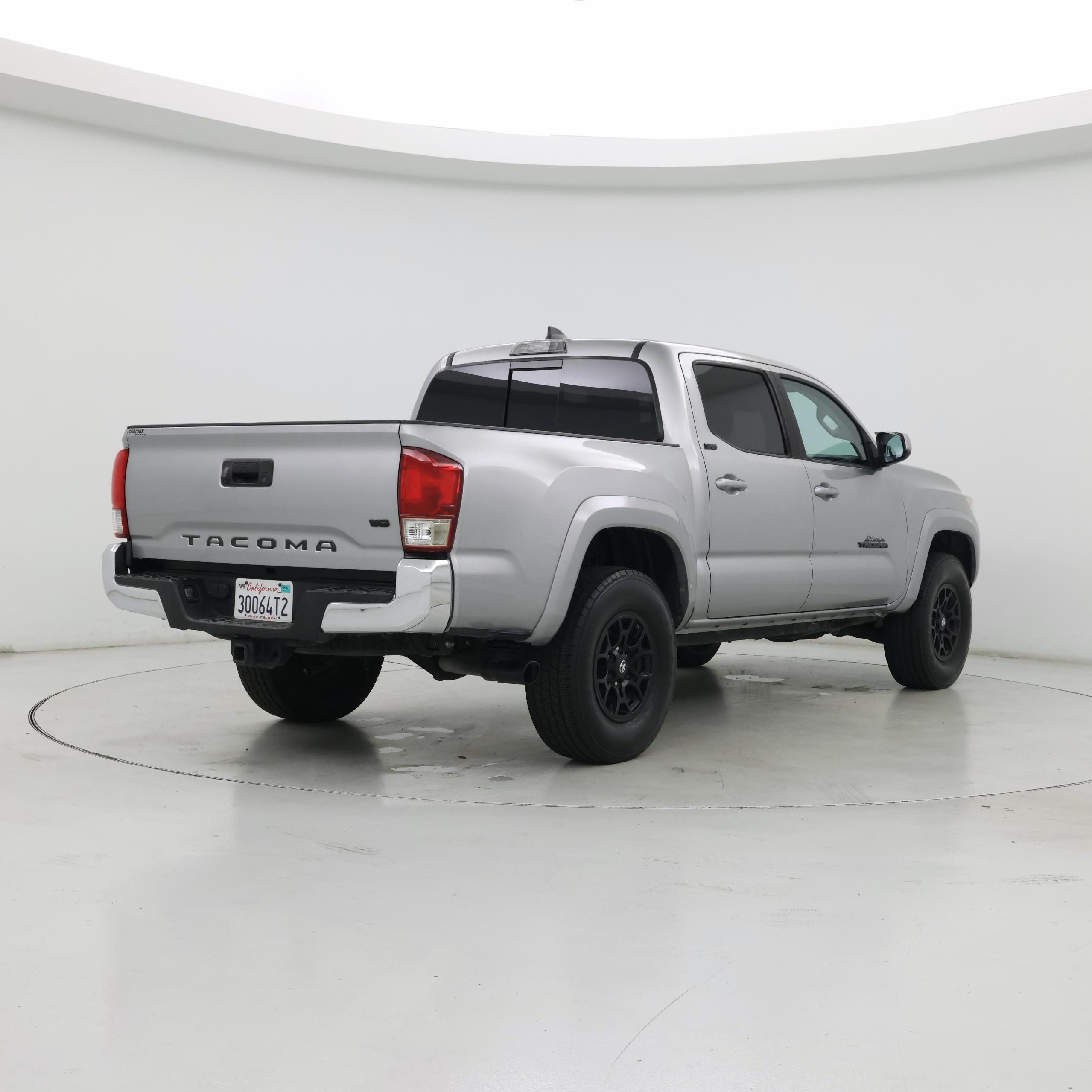 Thumbnail: 2019 Toyota Tacoma - 8