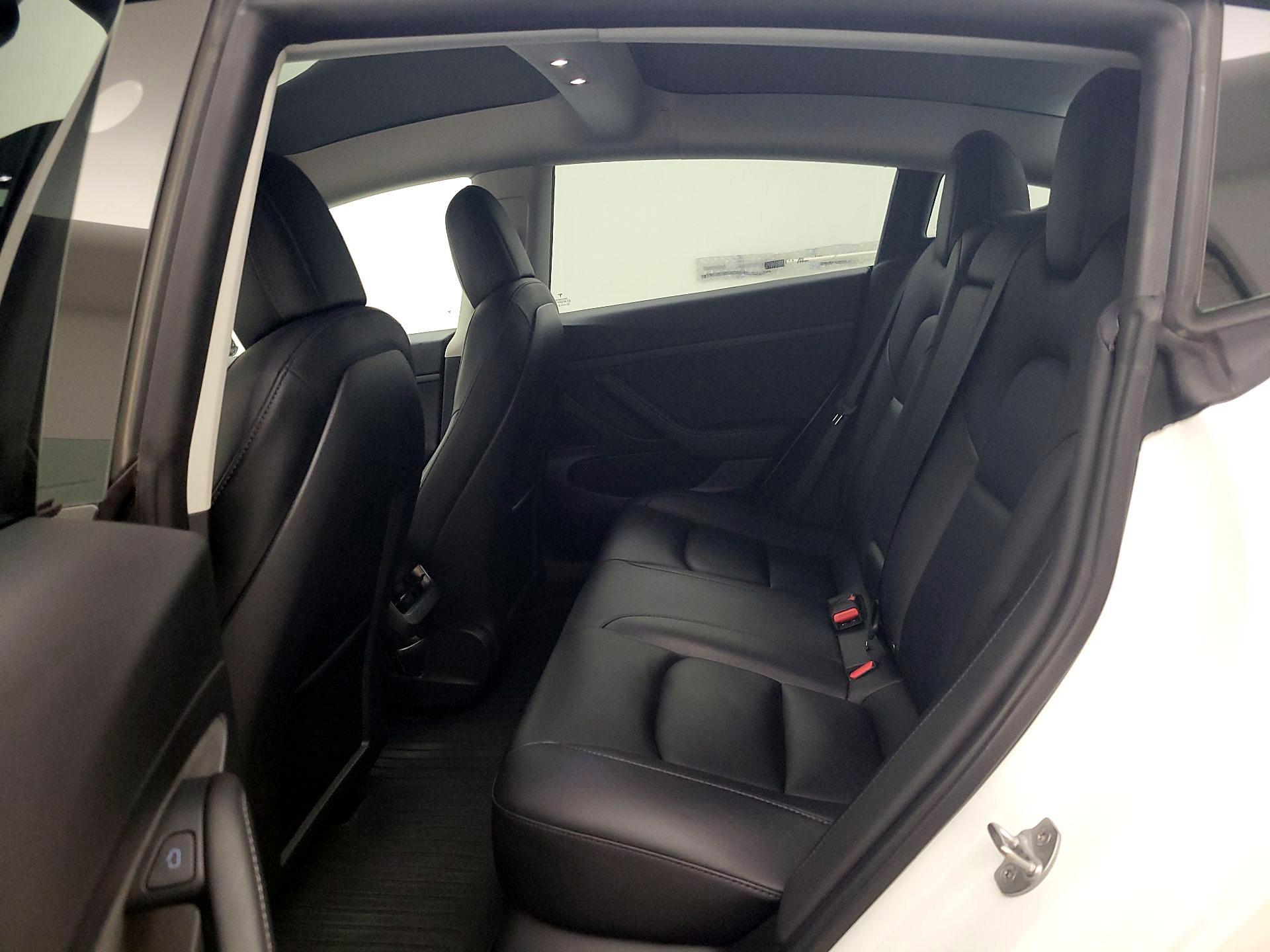 Thumbnail: 2021 Tesla Model 3 - 18
