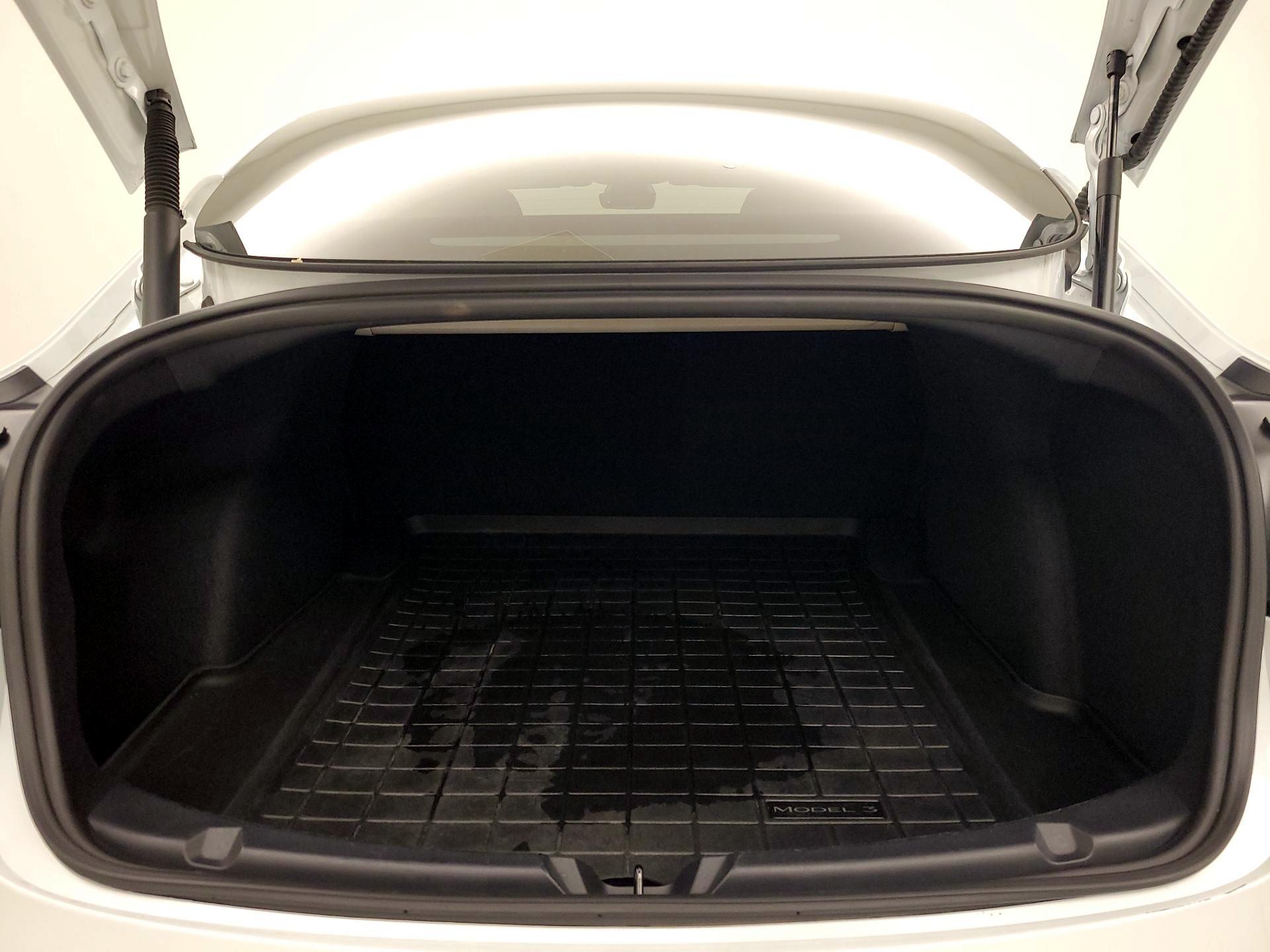 Thumbnail: 2021 Tesla Model 3 - 19