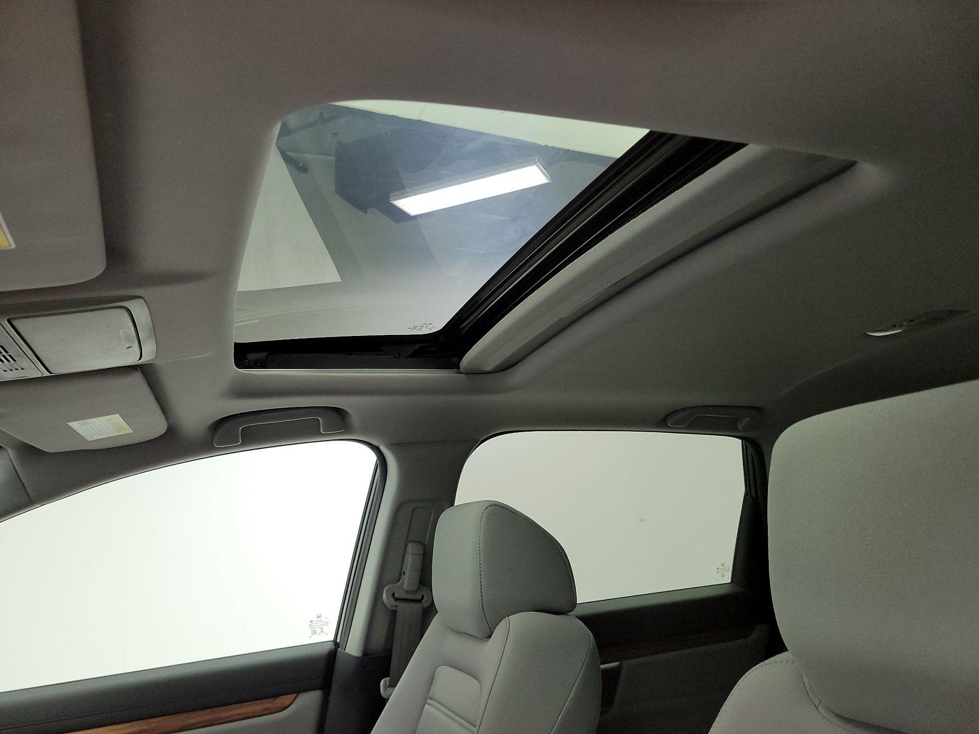 Thumbnail: 2017 Honda CR-V - 17