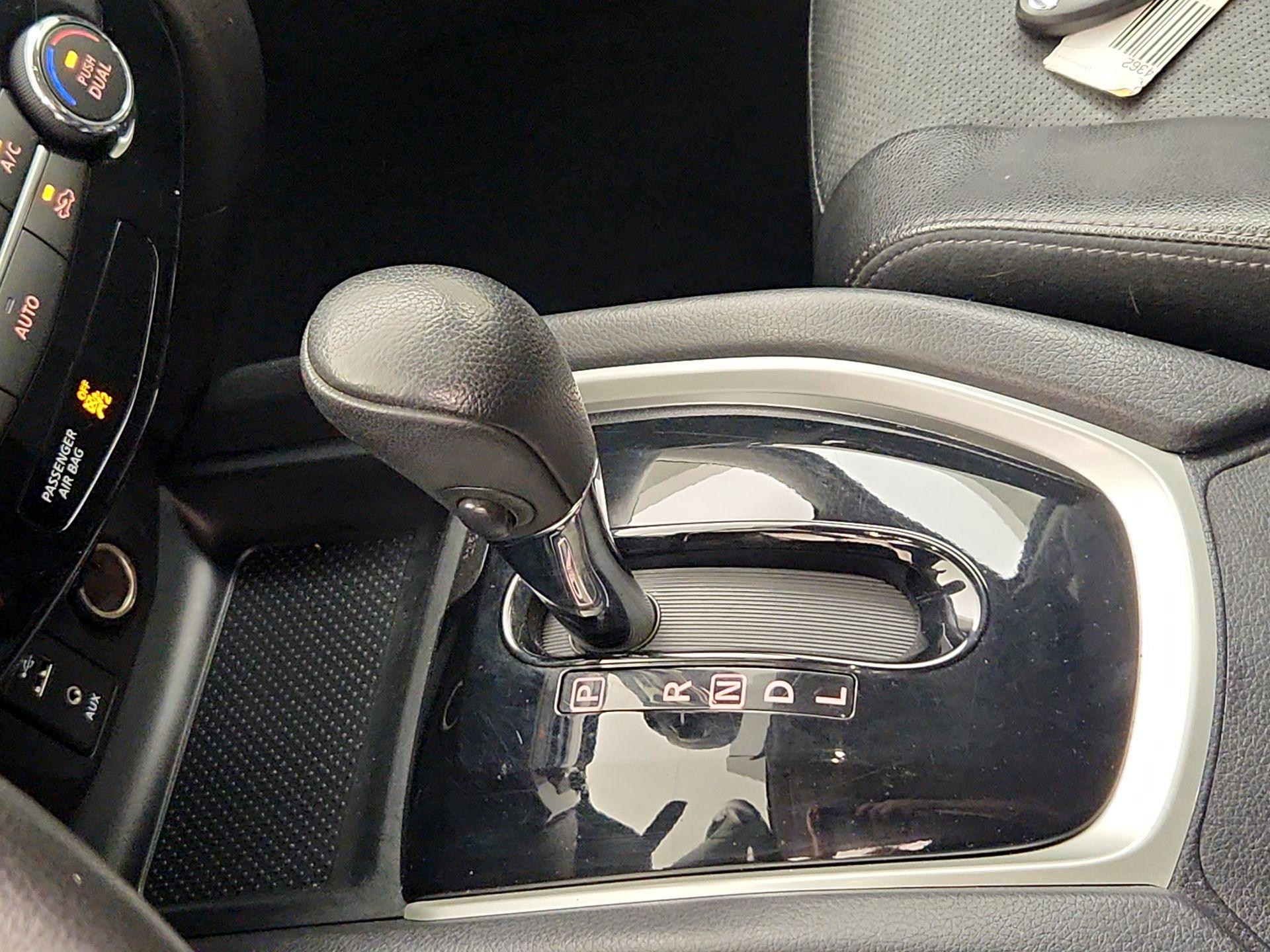 Thumbnail: 2016 Nissan Rogue - 18