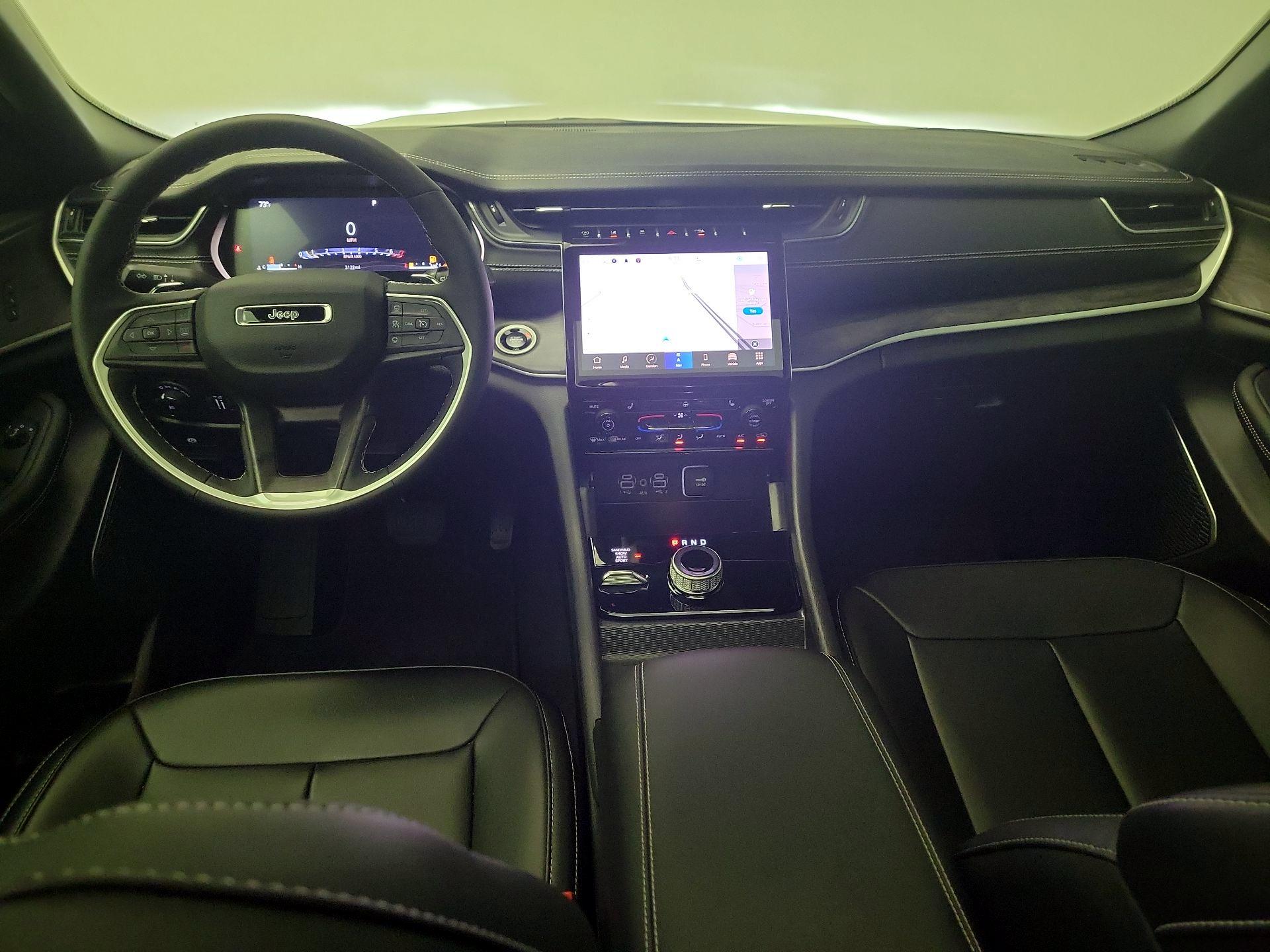 Thumbnail: 2025 Jeep Grand Cherokee - 9