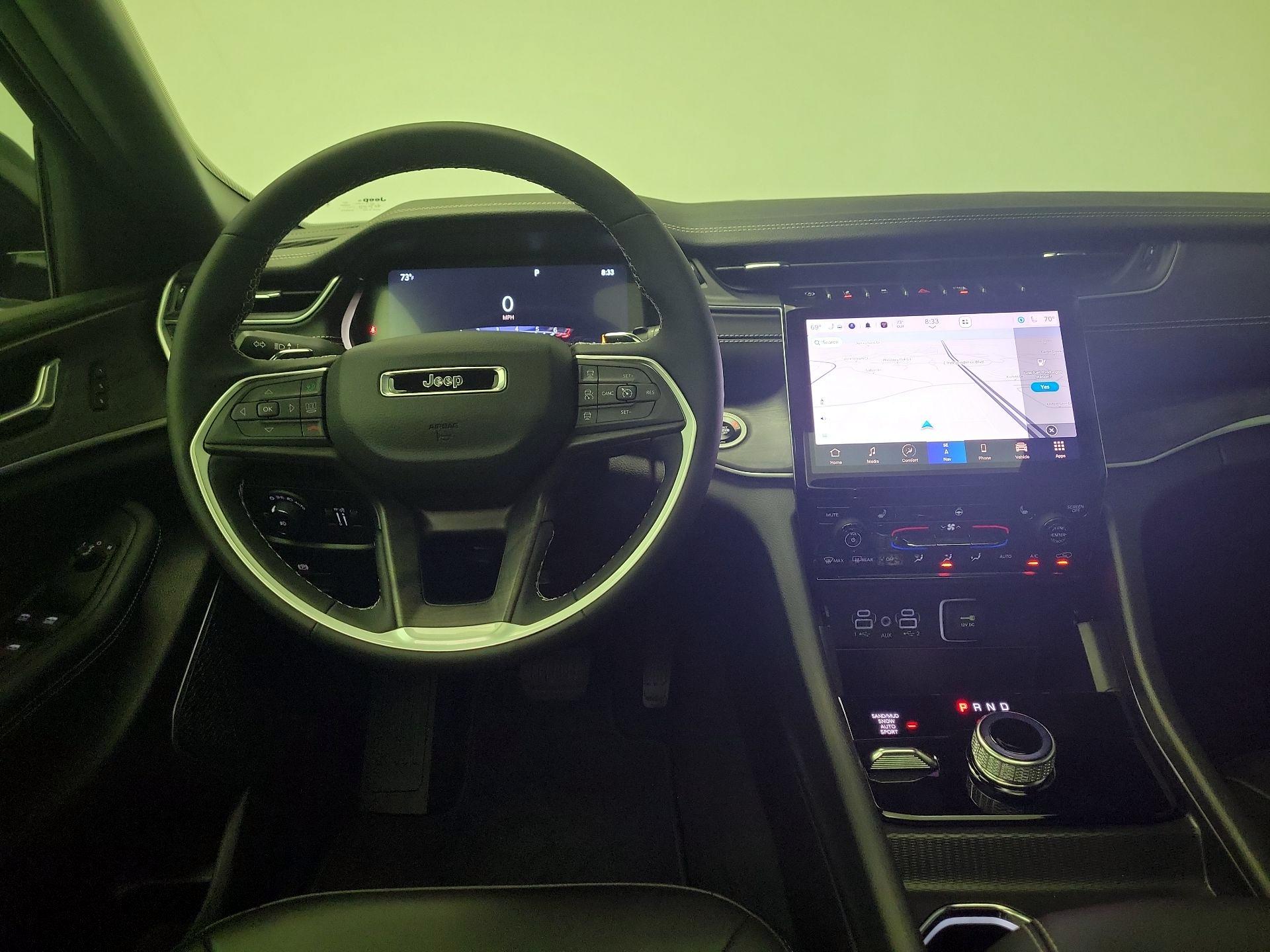 Thumbnail: 2025 Jeep Grand Cherokee - 10