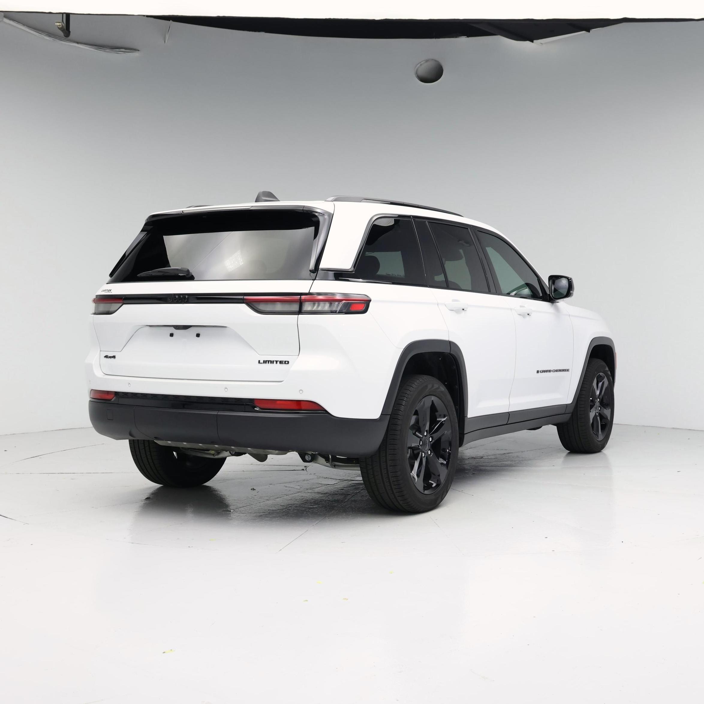 Thumbnail: 2025 Jeep Grand Cherokee - 8