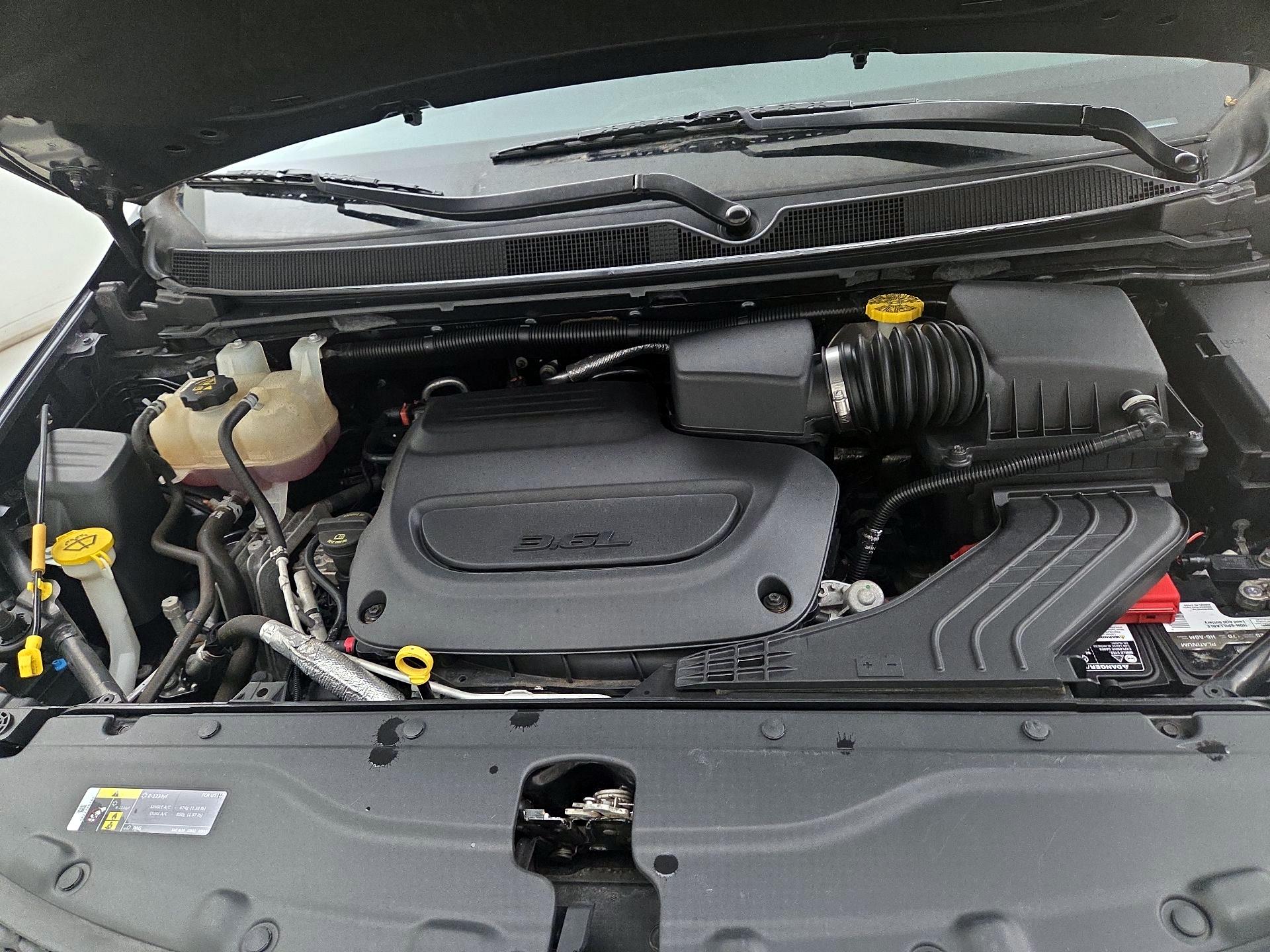 Thumbnail: 2019 Chrysler Pacifica - 19