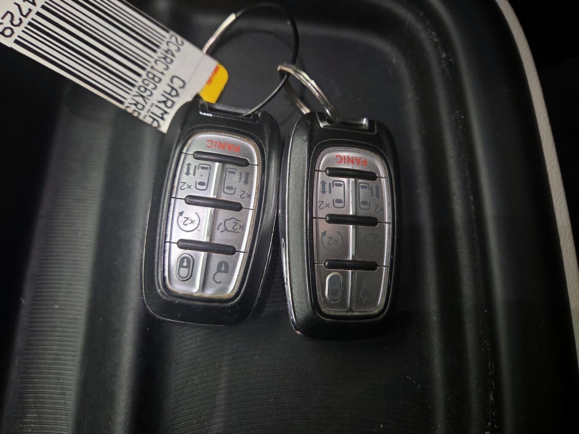 Thumbnail: 2019 Chrysler Pacifica - 20