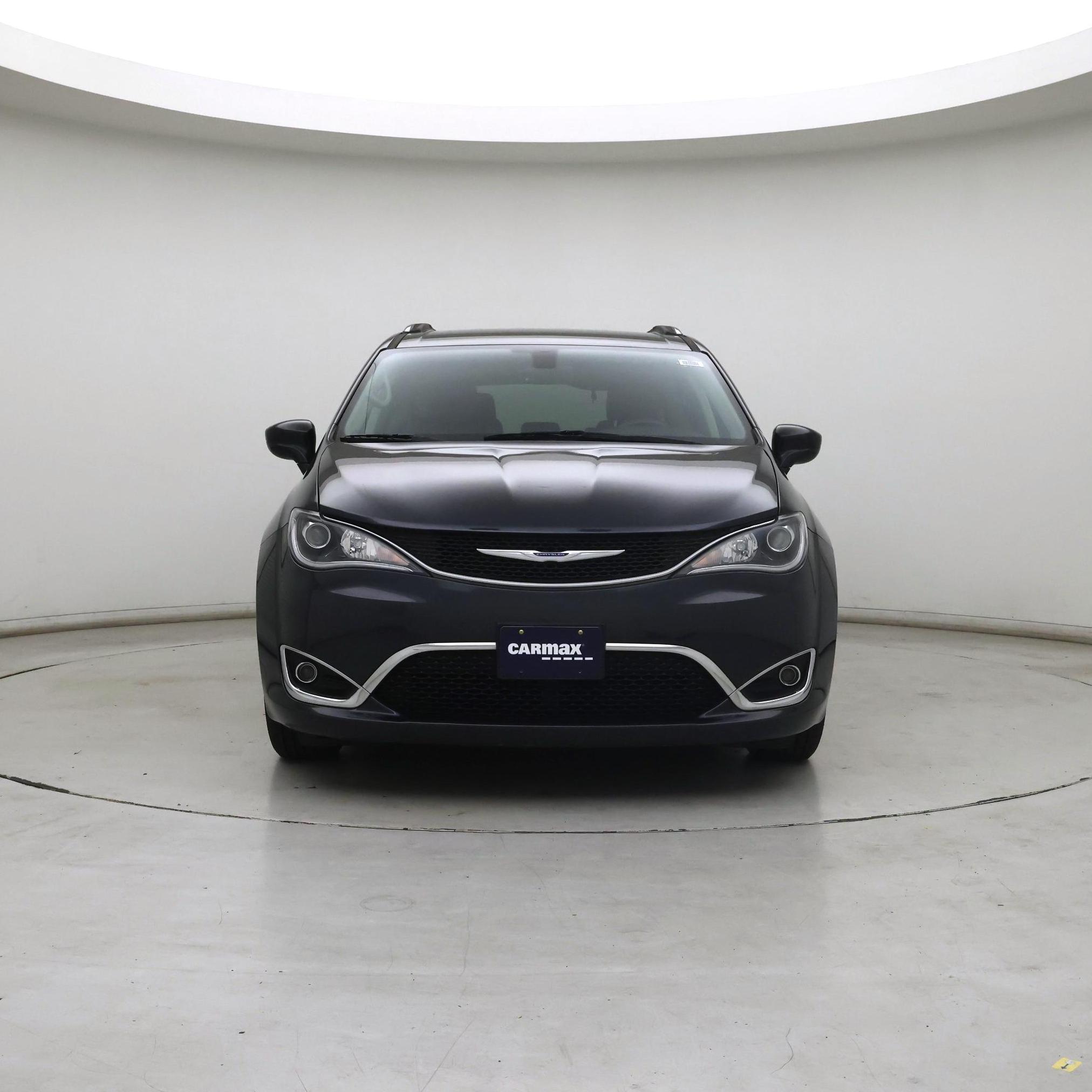 Thumbnail: 2019 Chrysler Pacifica - 5
