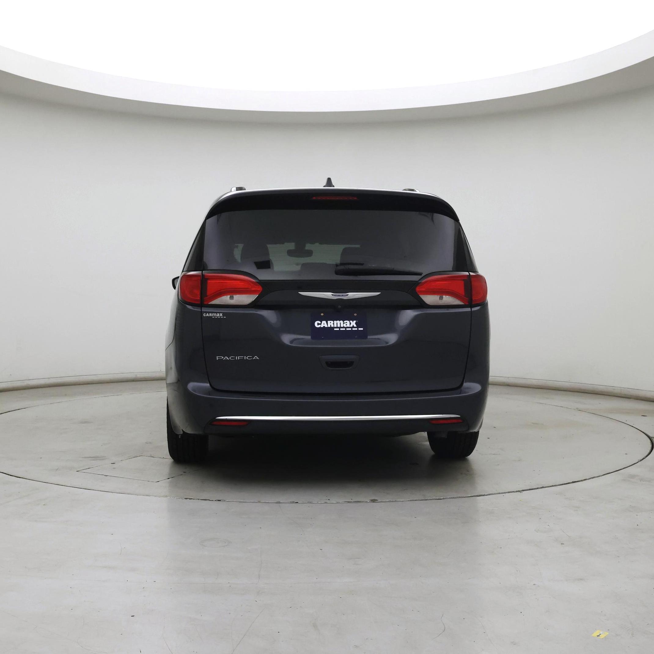 Thumbnail: 2019 Chrysler Pacifica - 6