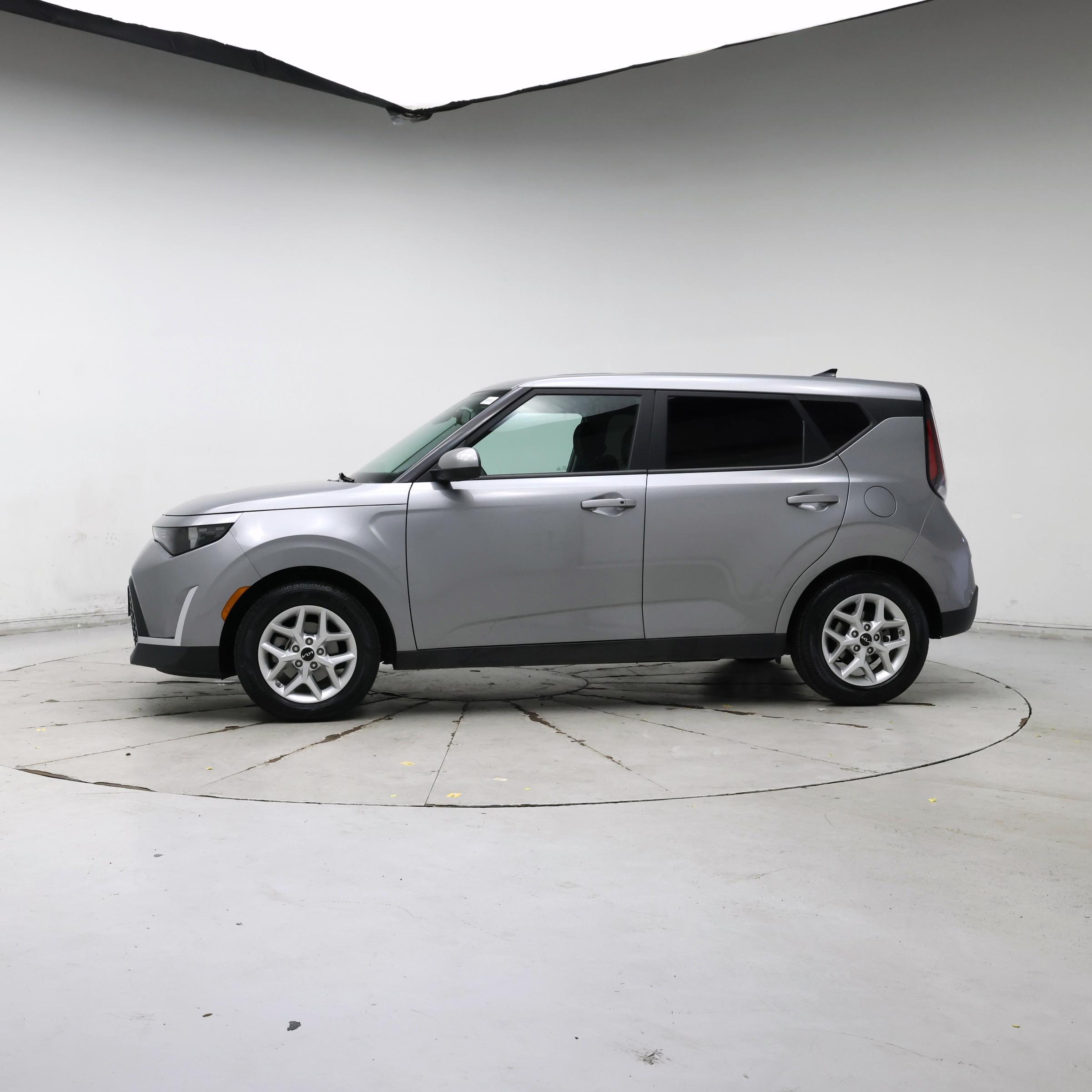 Thumbnail: 2023 Kia Soul - 3